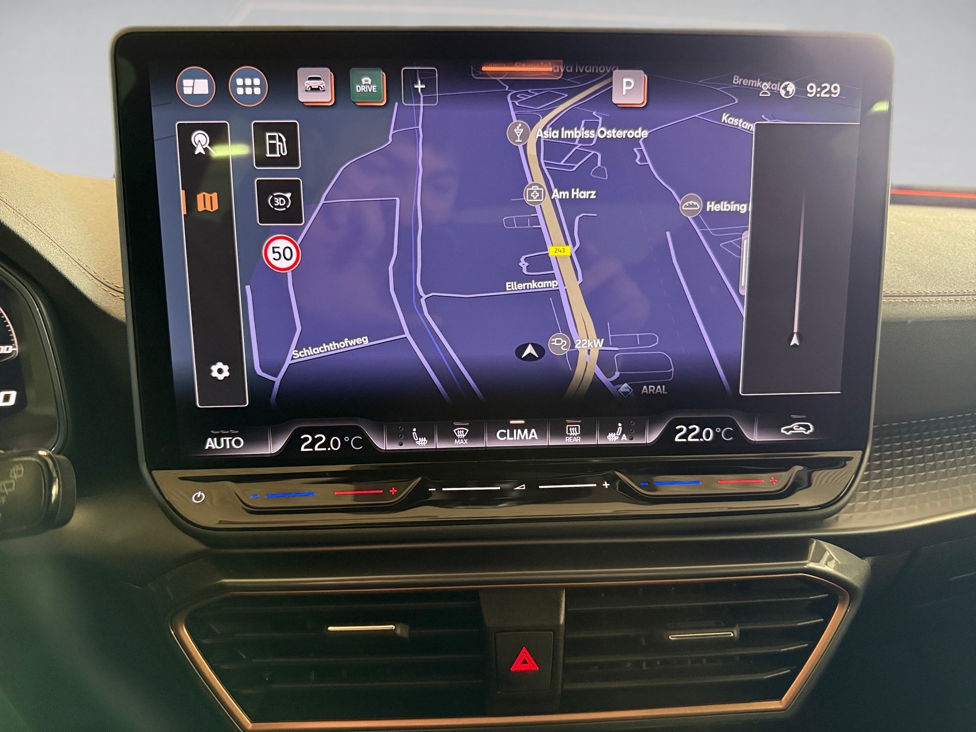 Leon 2.0 TDI DSG Edge Matrix Navi ACC RFK Alcantara