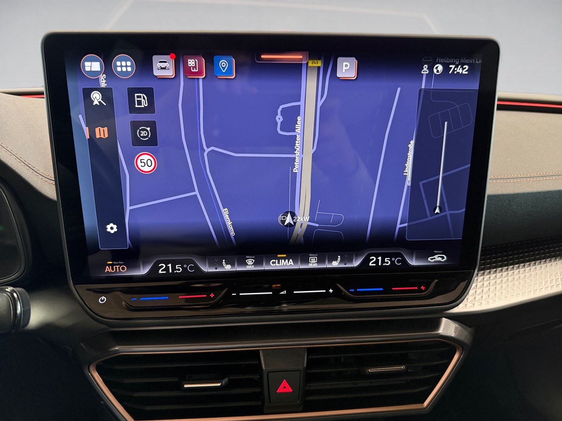 Leon 2.0 TDI DSG Edge Matrix Navi ACC RFK Alcantara