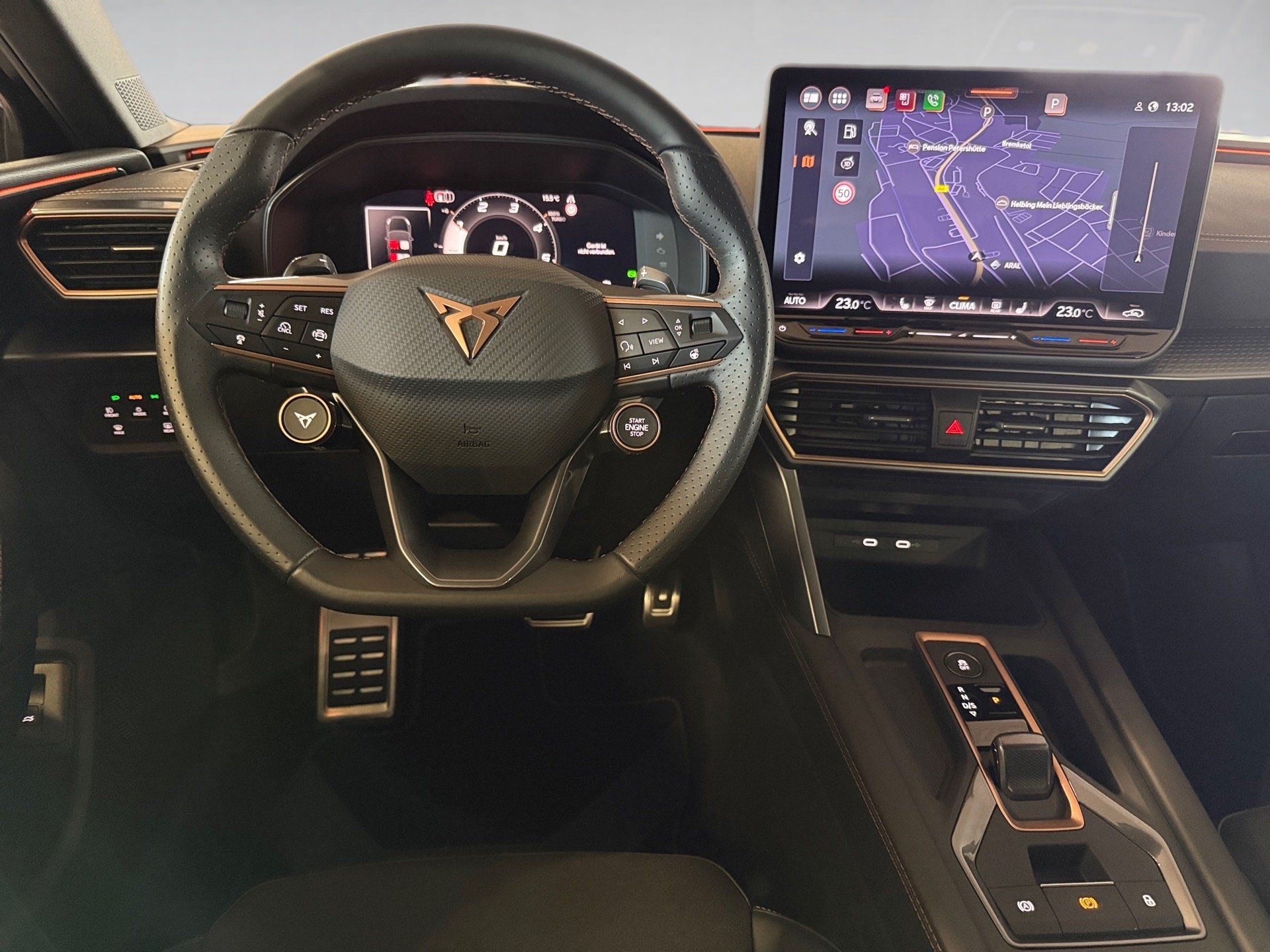Leon Sportstourer 2.0 TDI DSG Edge Matrix Navi ACC