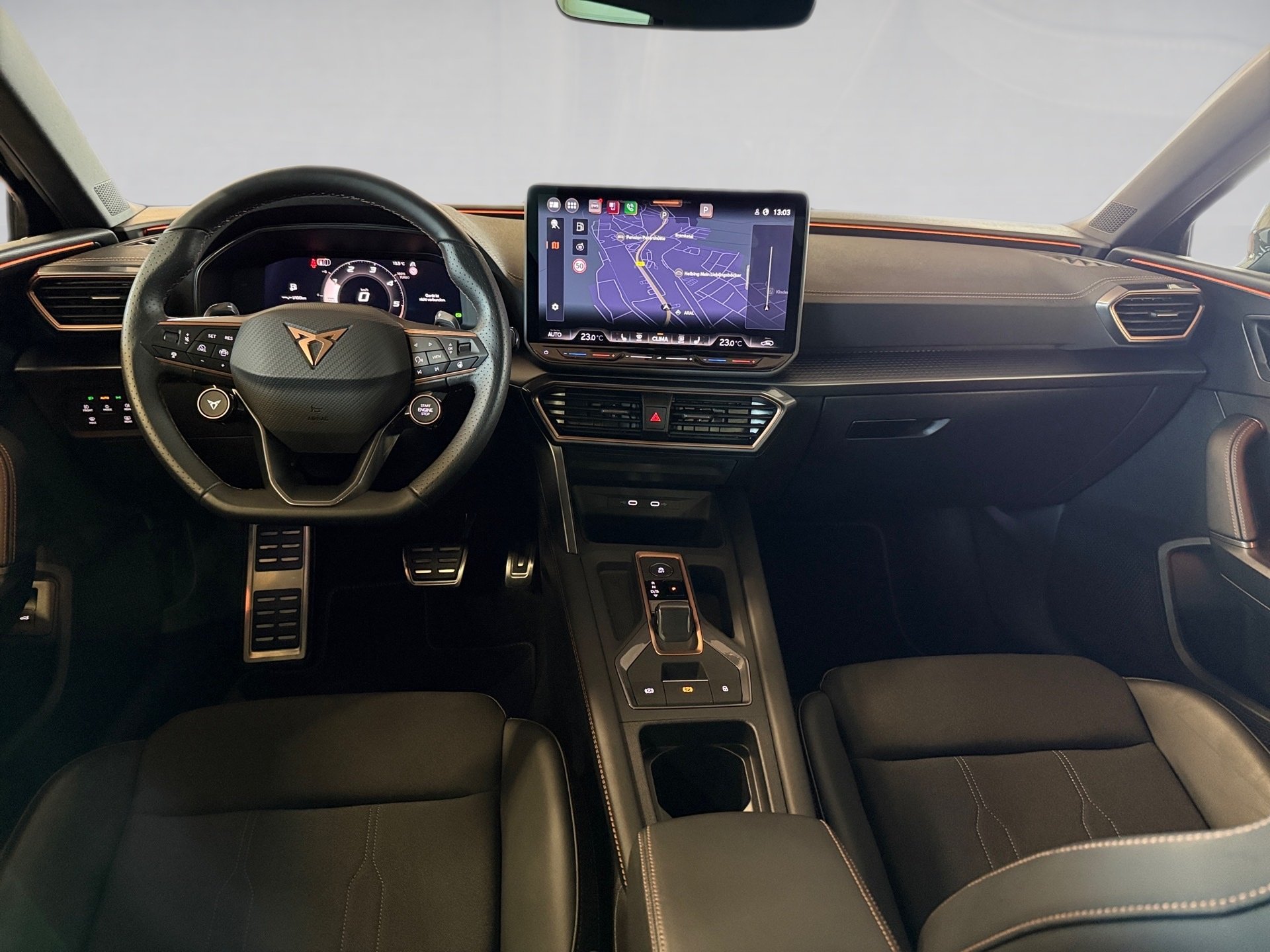 Leon Sportstourer 2.0 TDI DSG Edge Matrix Navi ACC