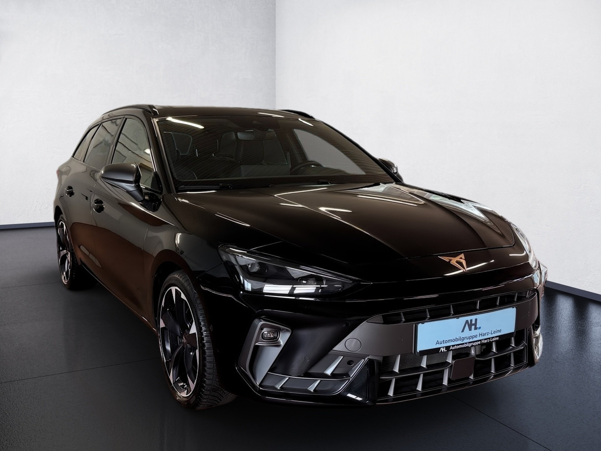 Leon Sportstourer 2.0 TDI DSG Edge Matrix Navi ACC