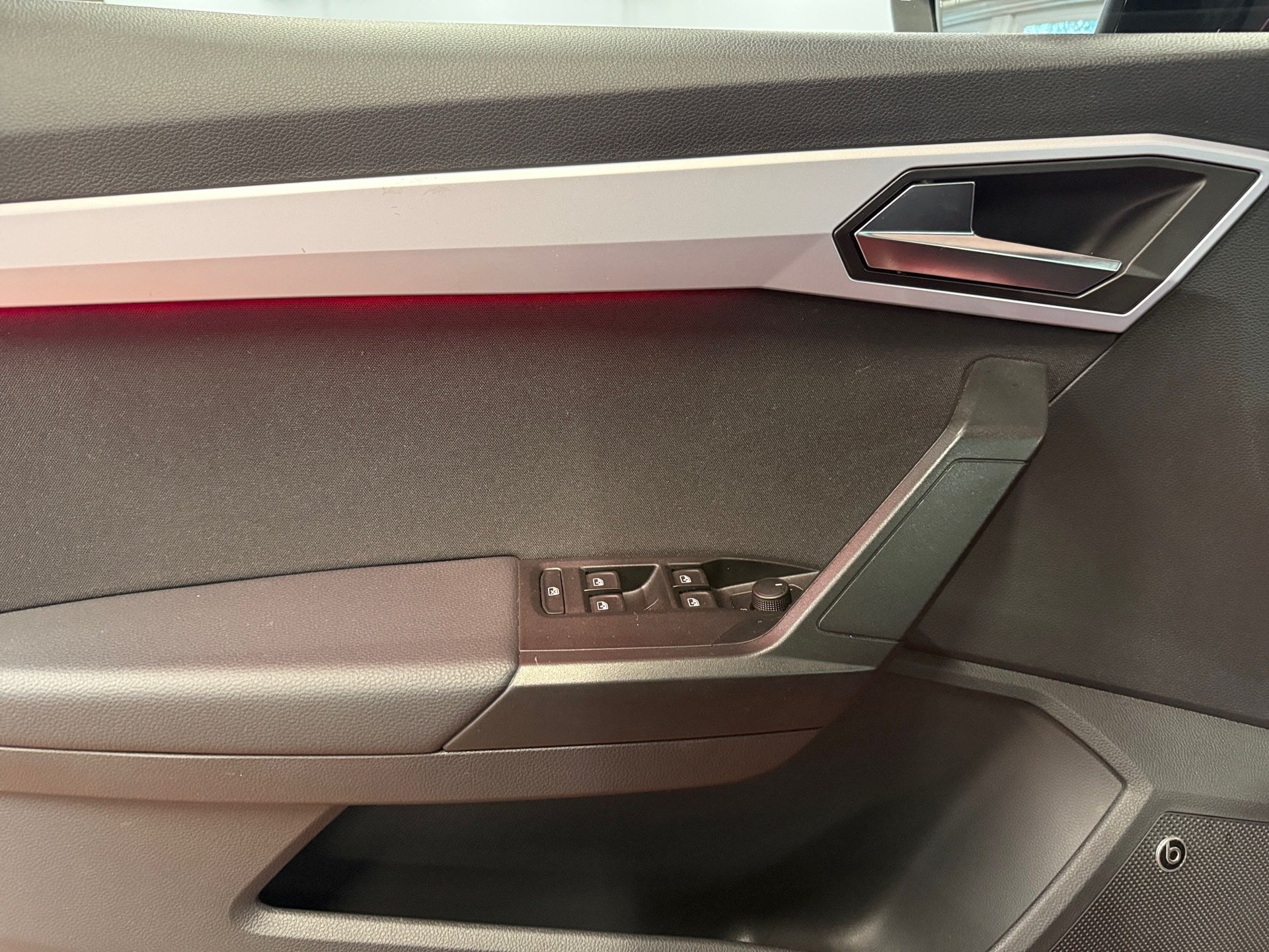 Arona 1.0 TSI FR Beats LED ACC AHK RFK ACC AHK