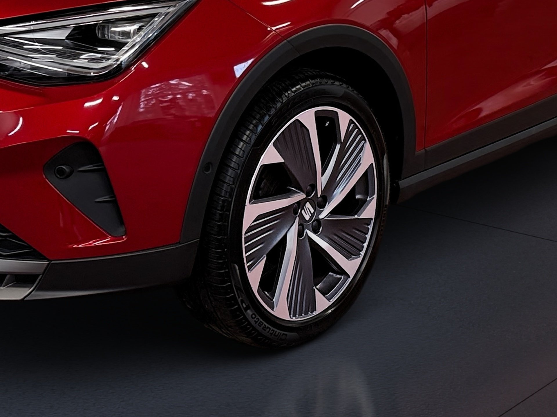 Arona 1.0 TSI FR Beats LED ACC AHK RFK ACC AHK