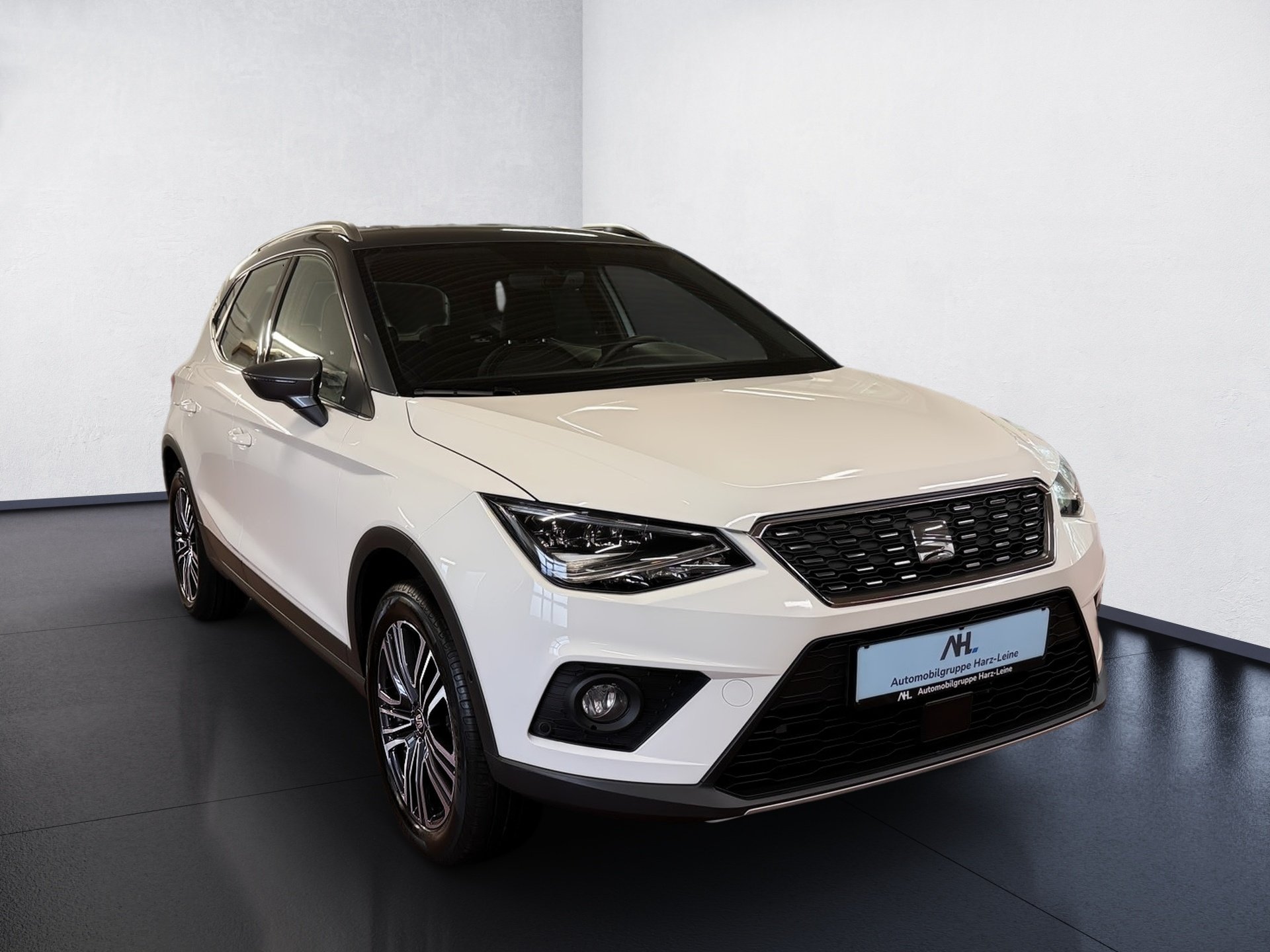 Arona 1.0 TSI Xcellence LED ACC FullLink Beats RFK