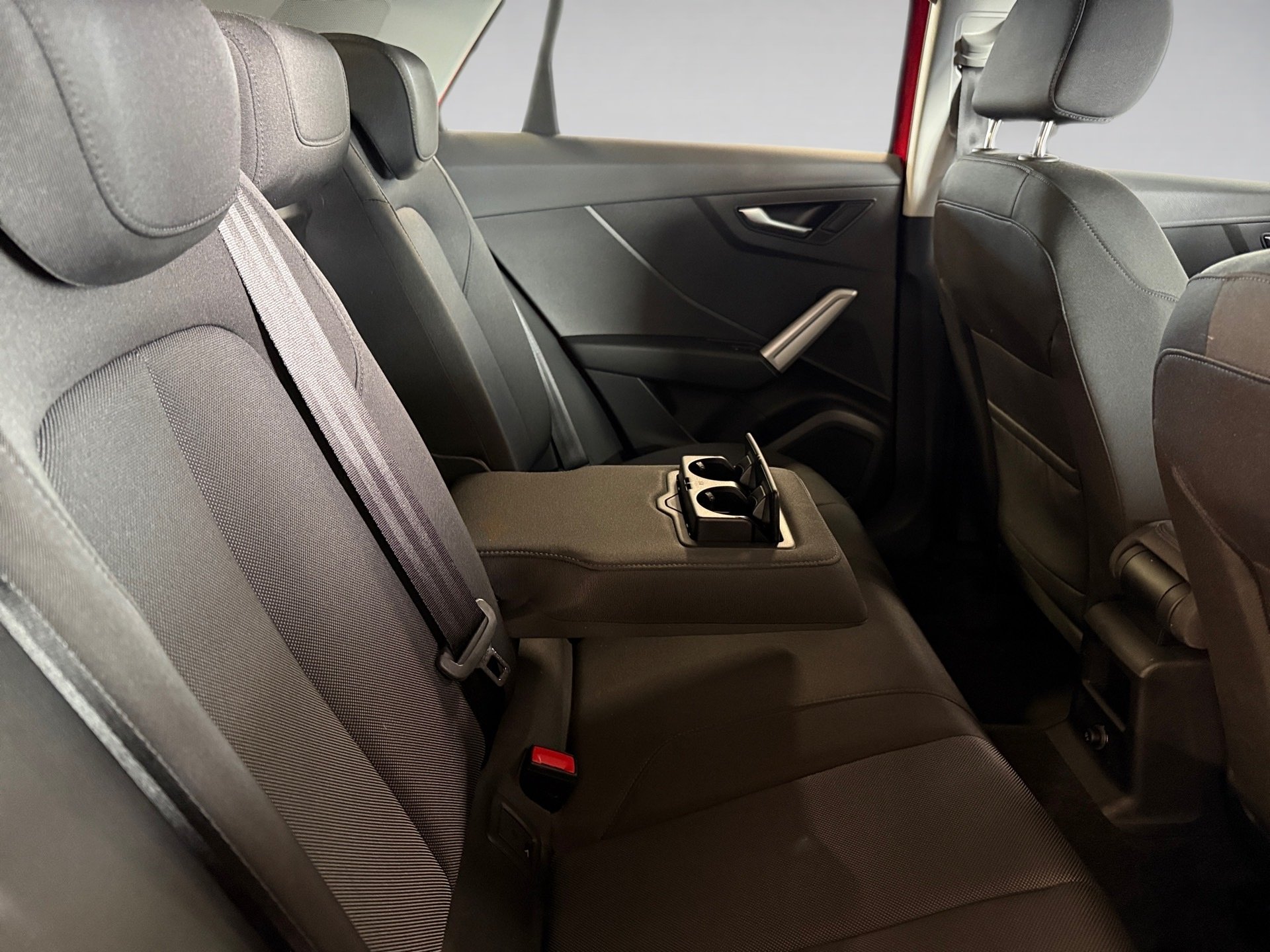Q2 30 TDI S-tronic LED Navi AHK RFK PDC SHZ AHK