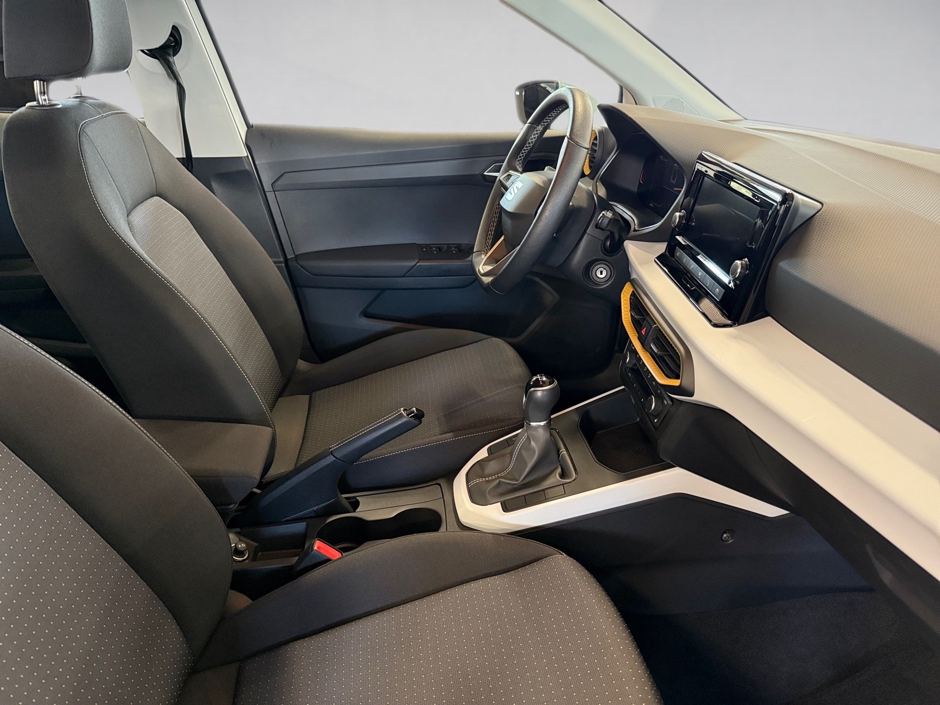 Arona 1.0 TSI Style LED Full-Link Bluetooth PDC hinten SHZ