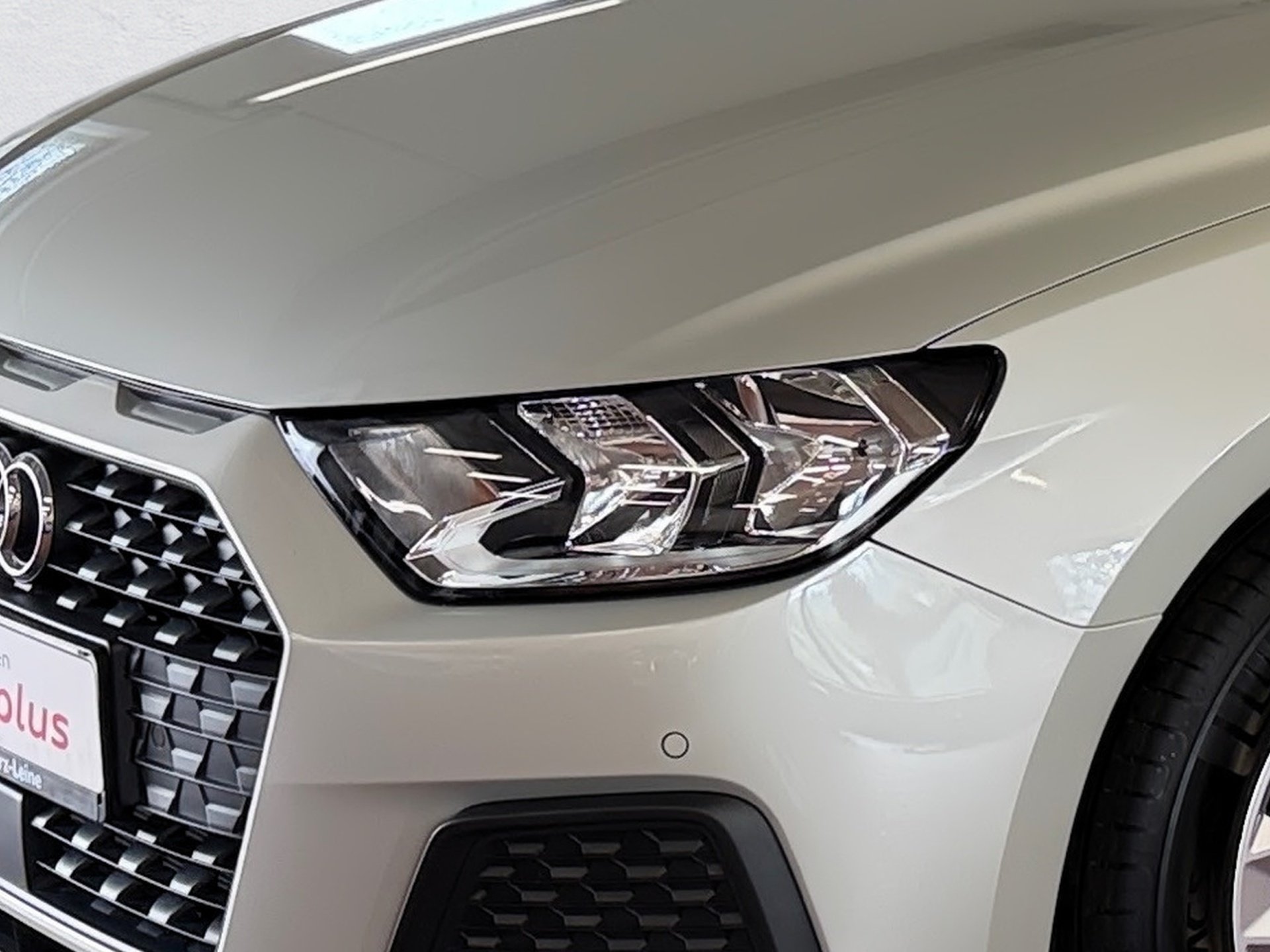 A1 Sportback 25 TFSI S-tronic Bluetooth PDC v+h