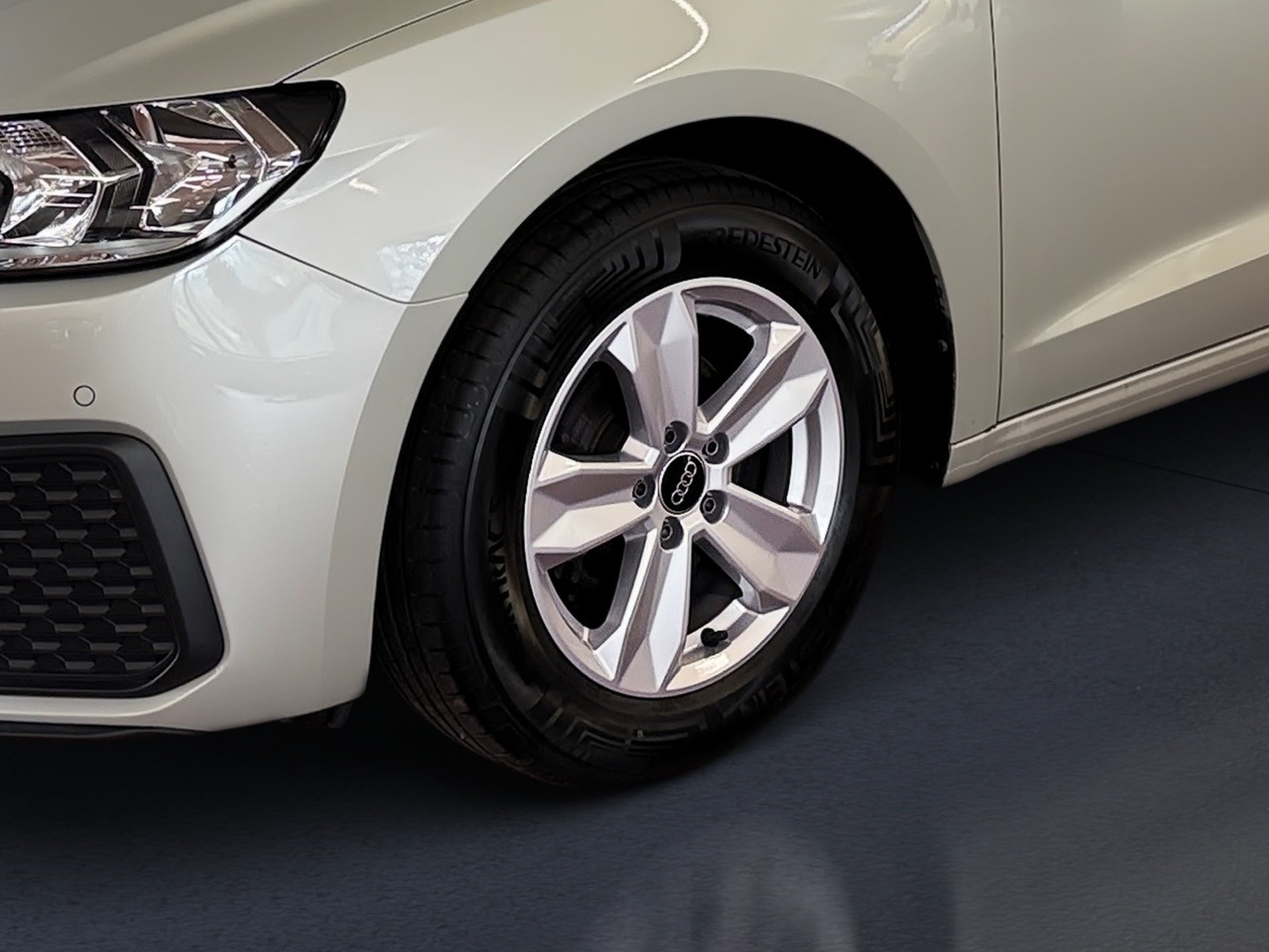 A1 Sportback 25 TFSI S-tronic Bluetooth PDC v+h