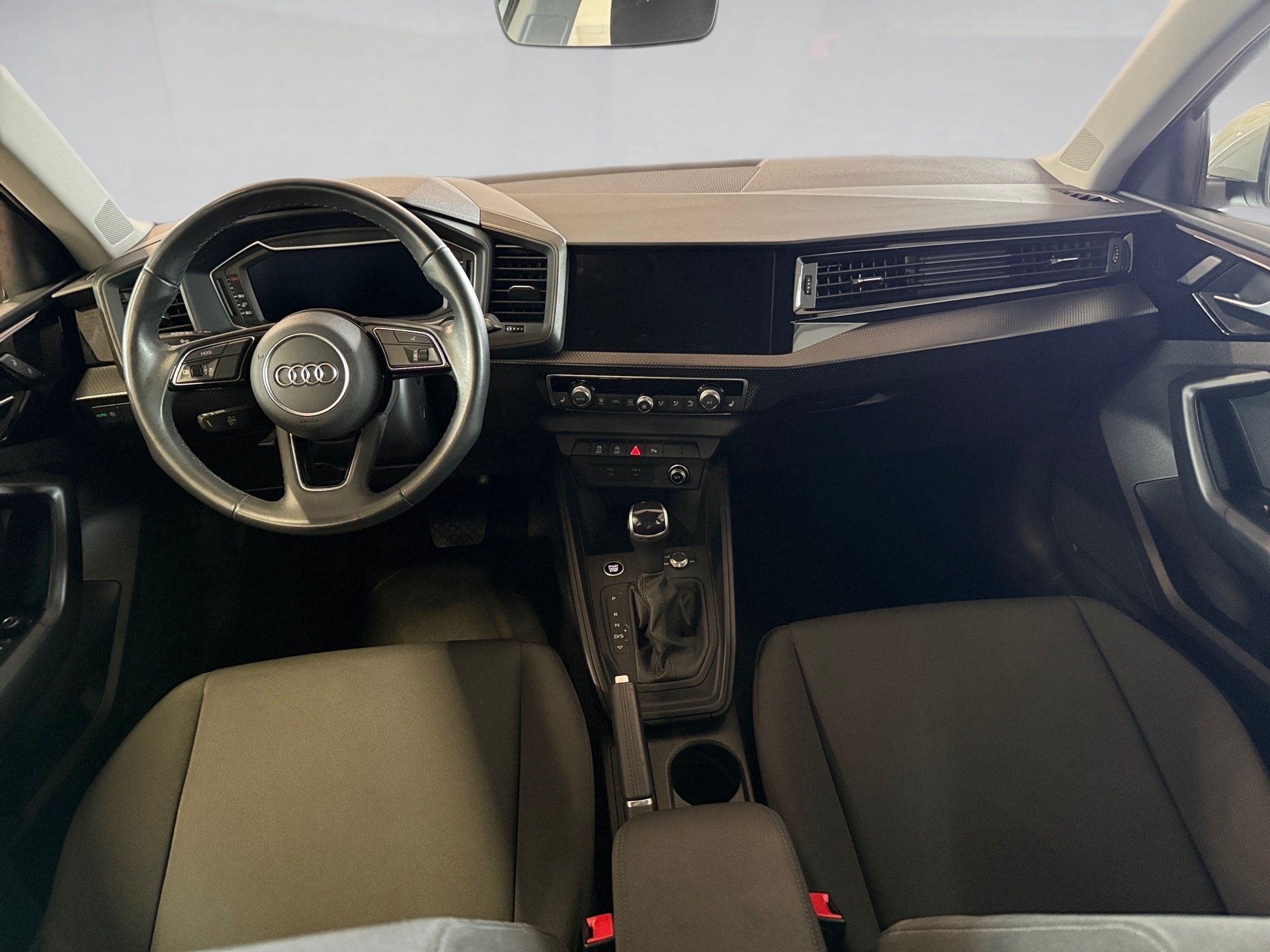 A1 Sportback 25 TFSI S-tronic Bluetooth PDC v+h