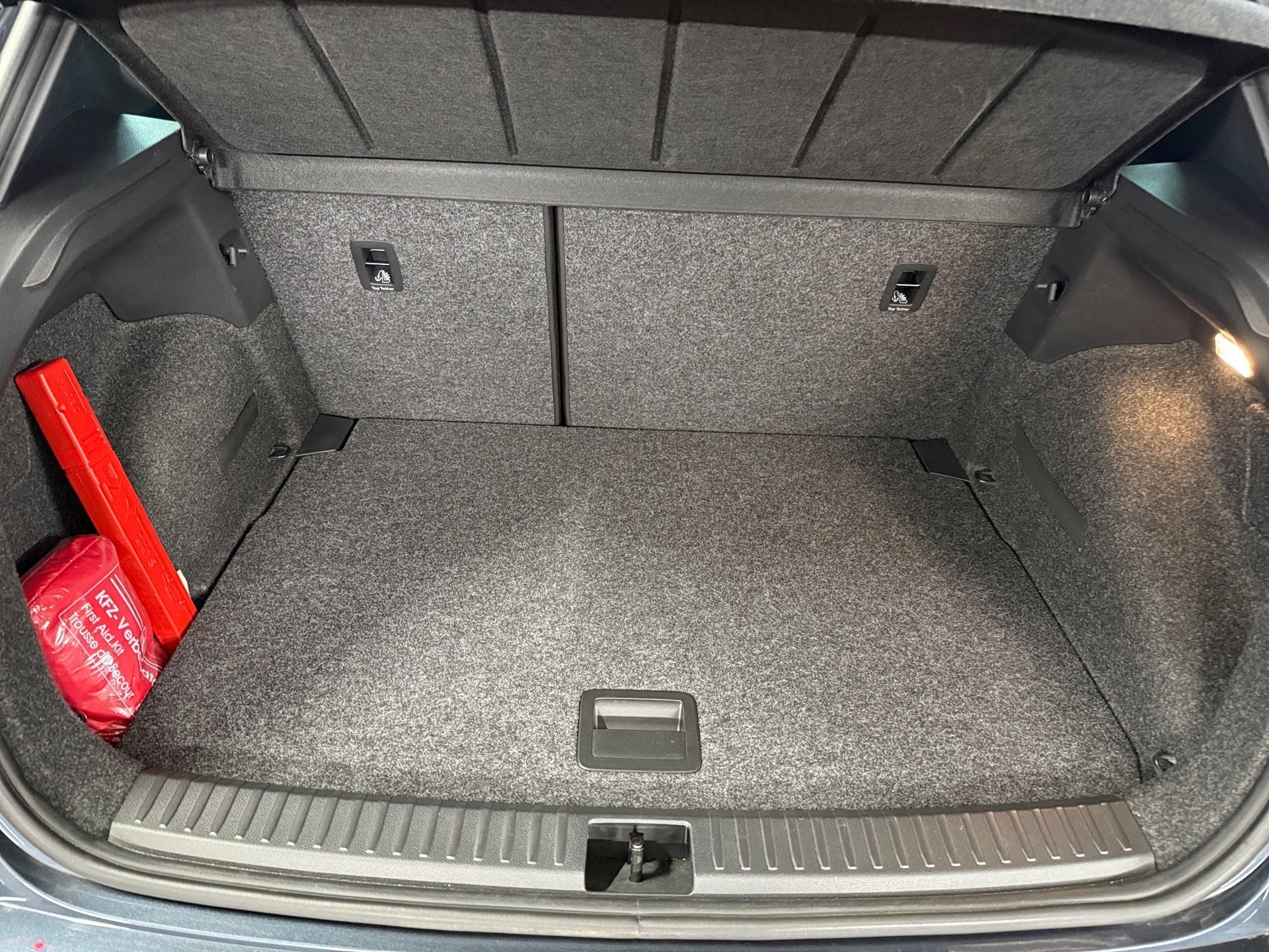 Arona 1.0 TSI FR DSG LED Navi ACC Alcantara ACC