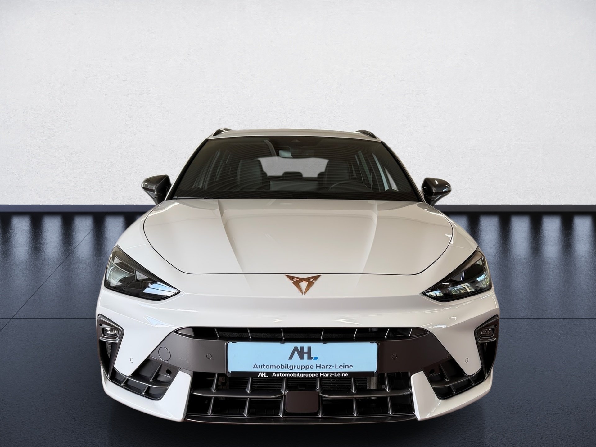 Leon Sportstourer 1.5 eTSI DSG Edge Matrix Navi ACC AHK