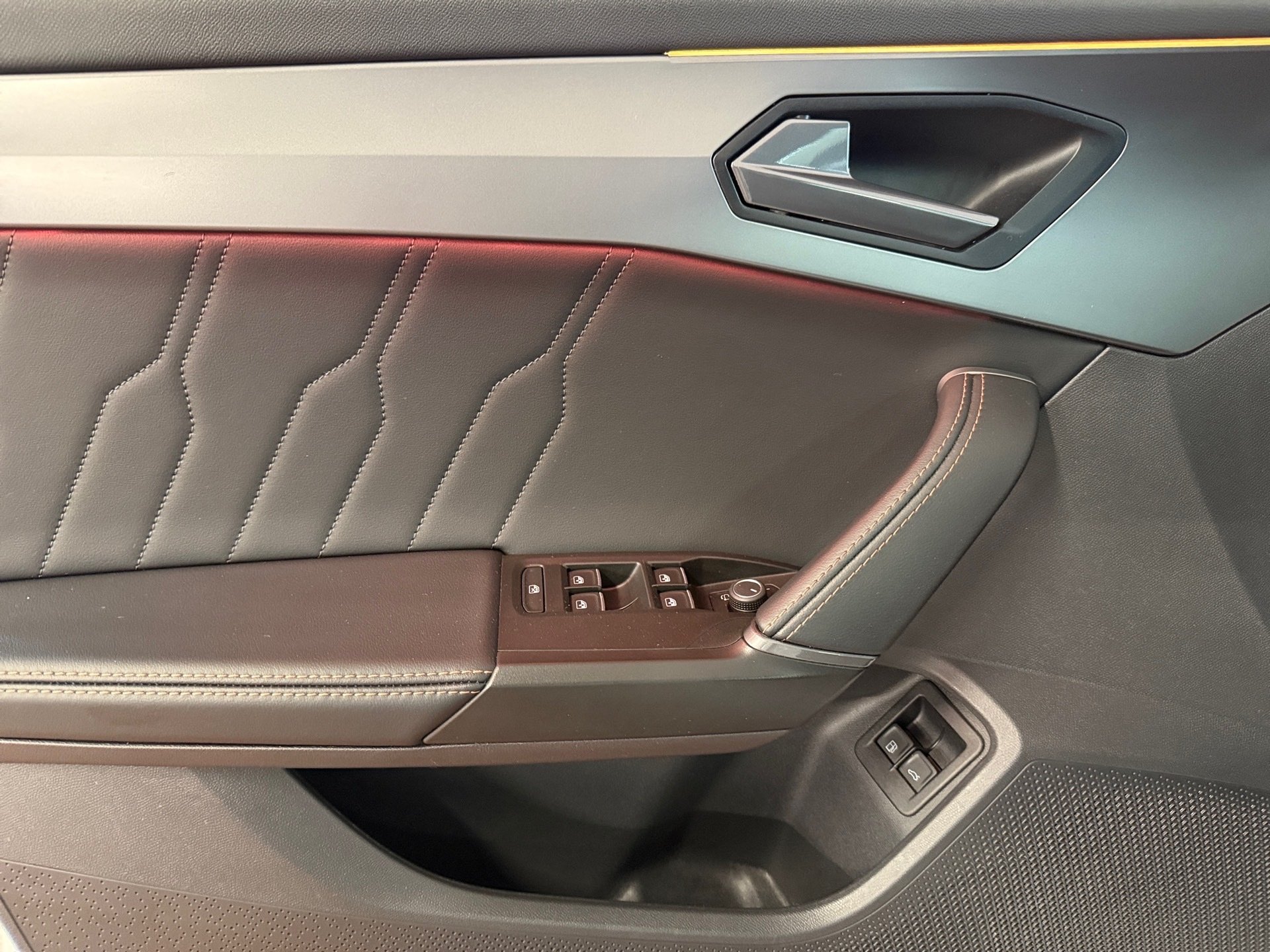 Formentor VZ 1.4 TSI e-Hybrid DSG LED Navi ACC