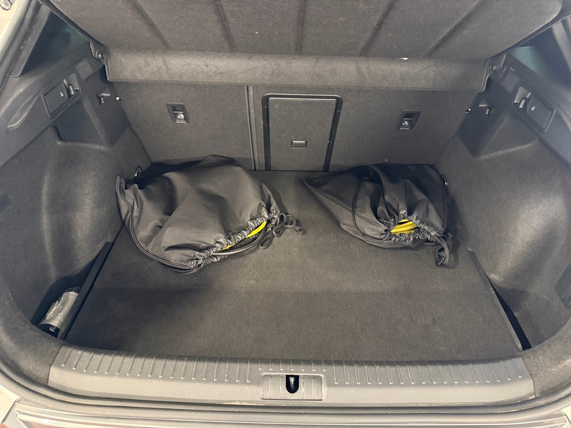 Formentor VZ 1.4 TSI e-Hybrid DSG LED Navi ACC