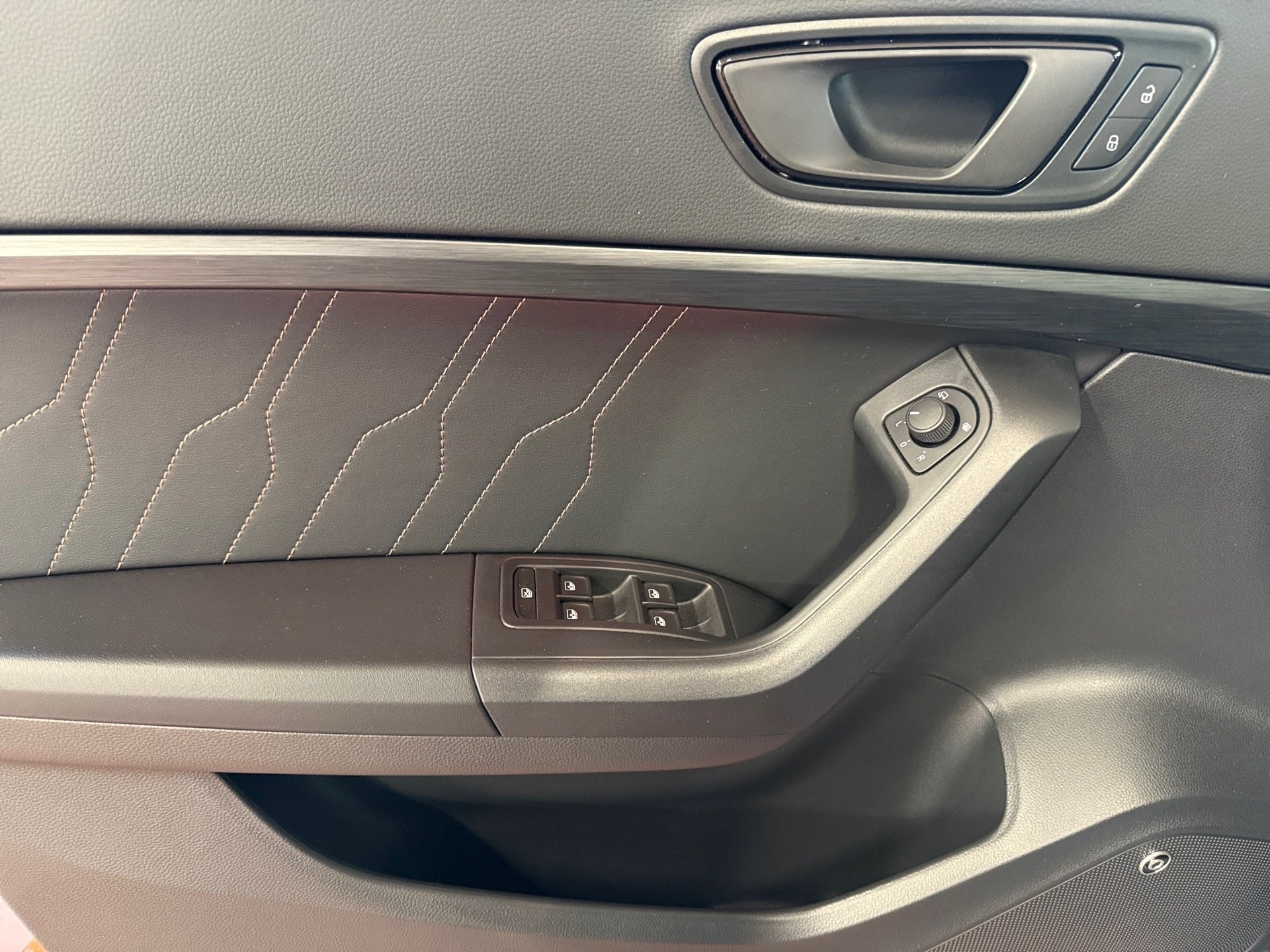 Ateca 1.5 TSI DSG LED Navi ACC 360° Beats 360 LM