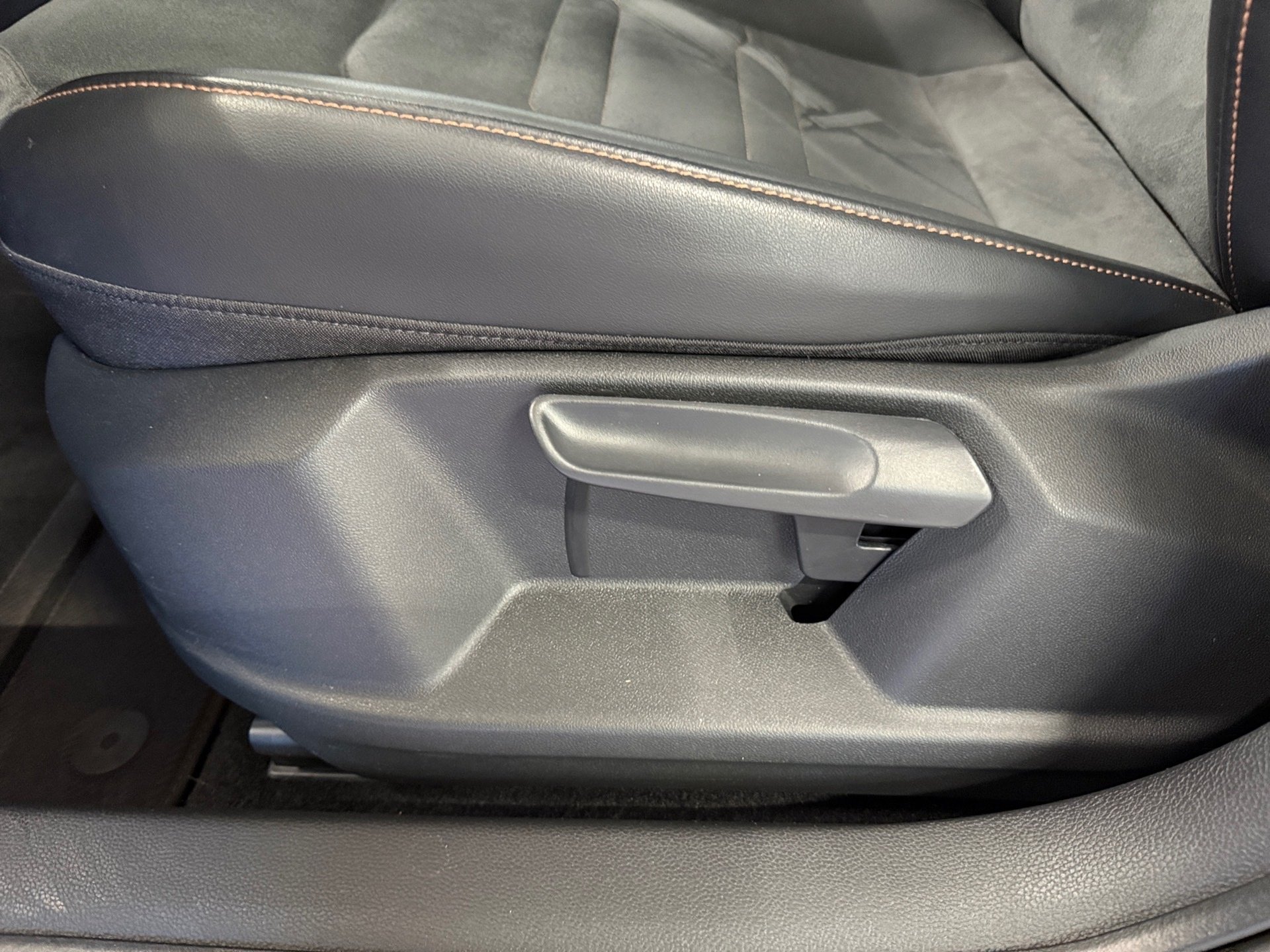 Ateca 1.5 TSI DSG LED Navi ACC 360° Beats 360 LM