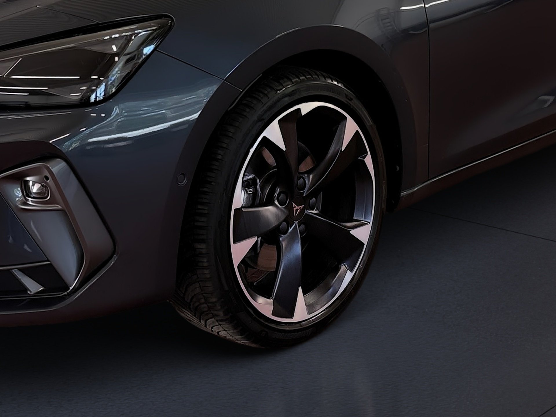 Leon Sportstourer 2.0 TDI DSG Edge Matrix Navi ACC AHK