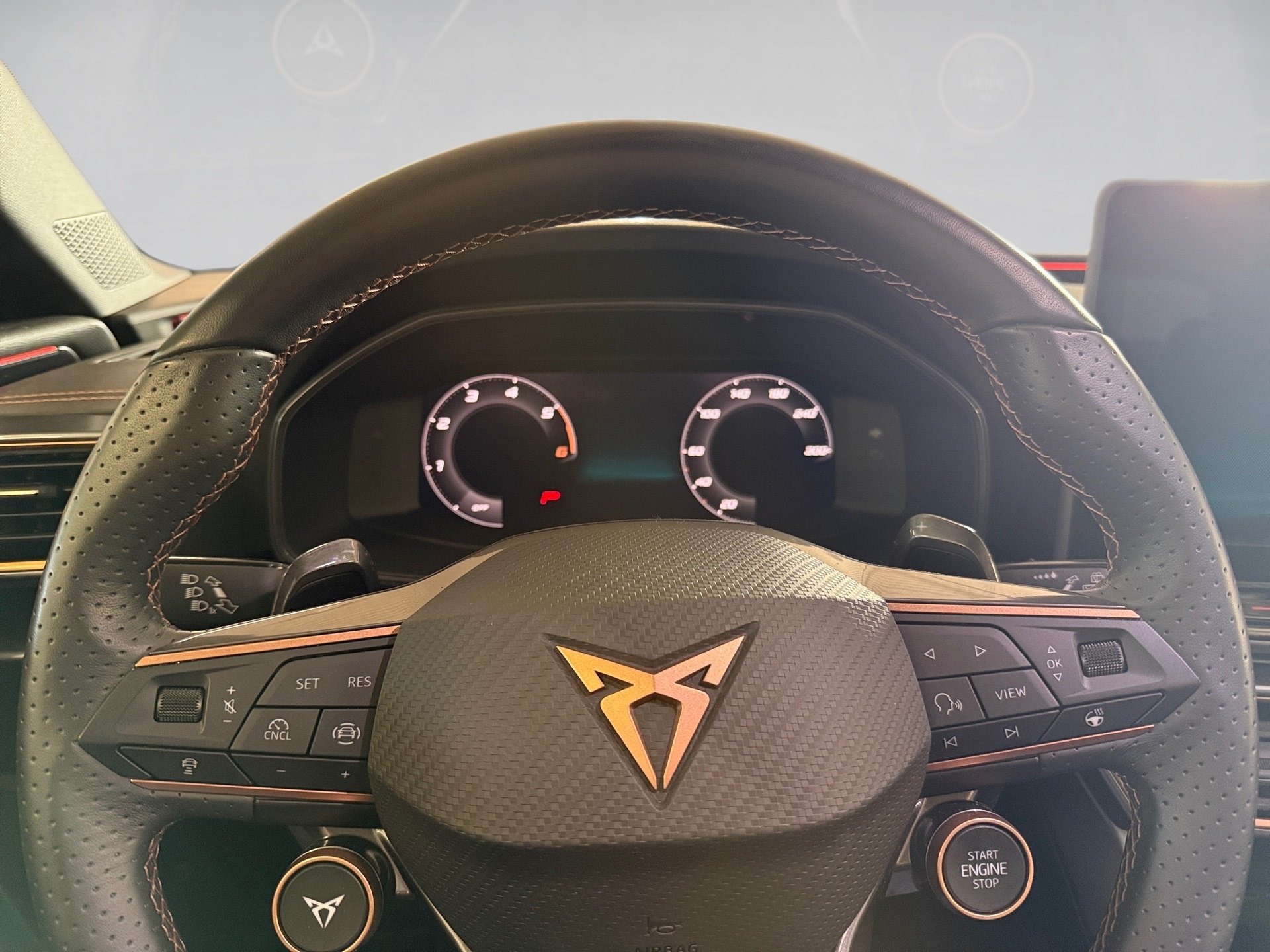 Leon Sportstourer 2.0 TDI DSG Edge Matrix Navi ACC AHK