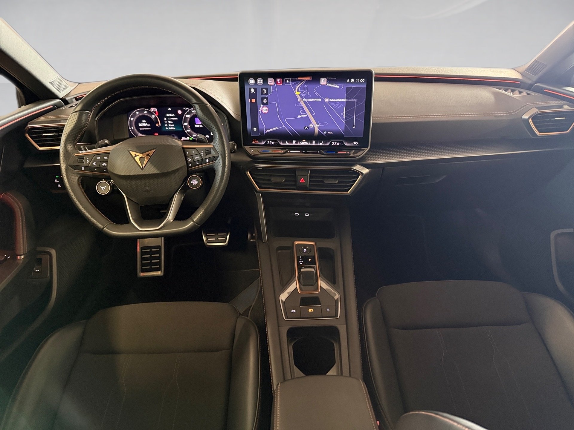 Leon Sportstourer 2.0 TDI DSG Edge Matrix Navi ACC AHK