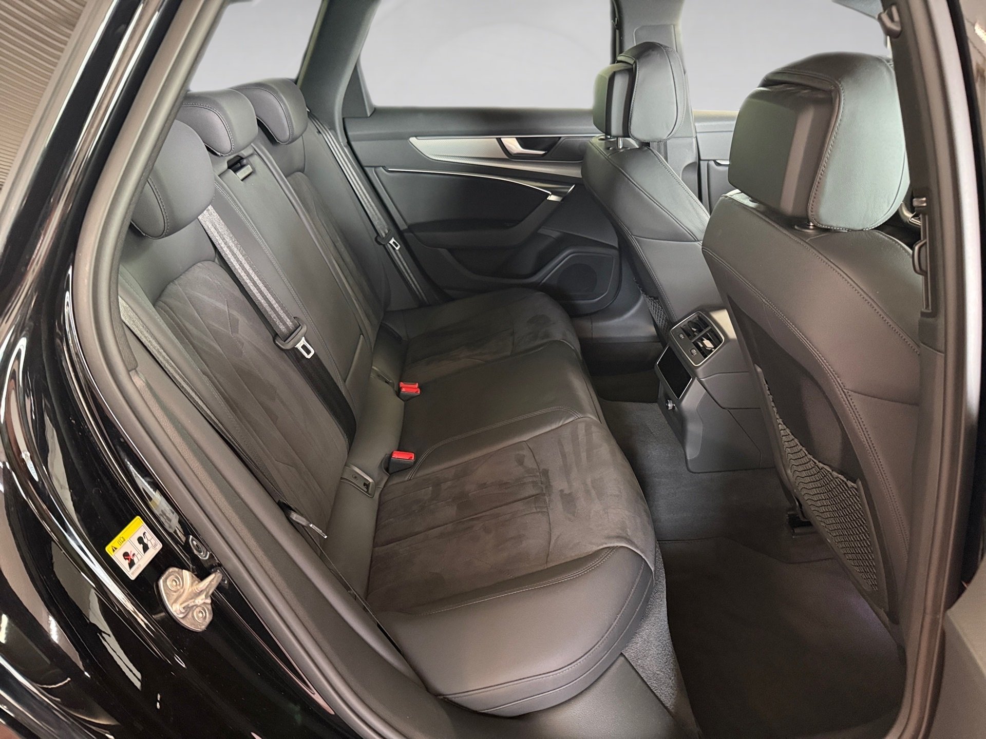 A6 Avant 40 TDI quattro Sport S-tronic AHK Navi ACC RFK