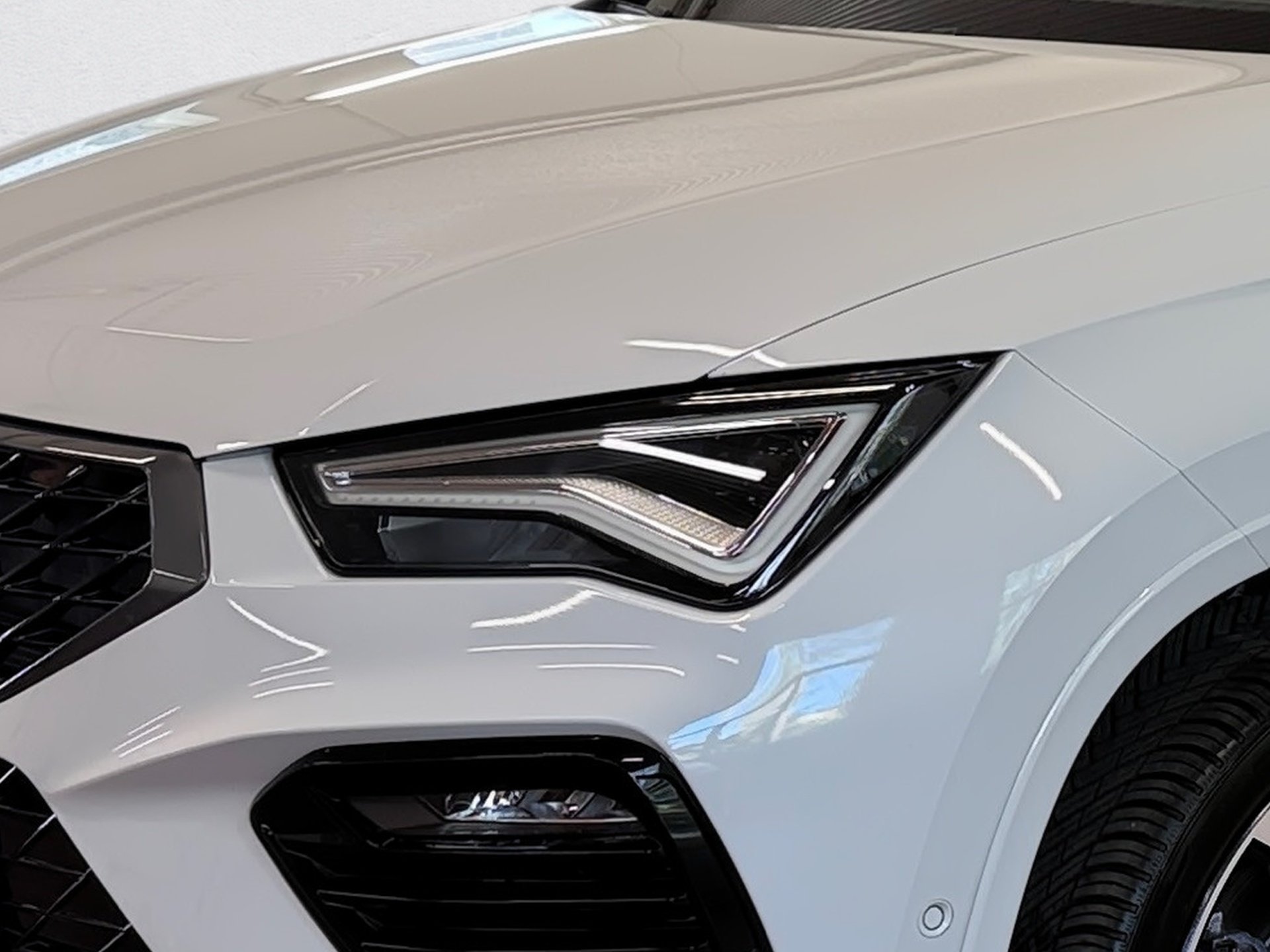 Ateca 1.5 TSI DSG AHK Navi ACC 360° SHZ 360 ACC