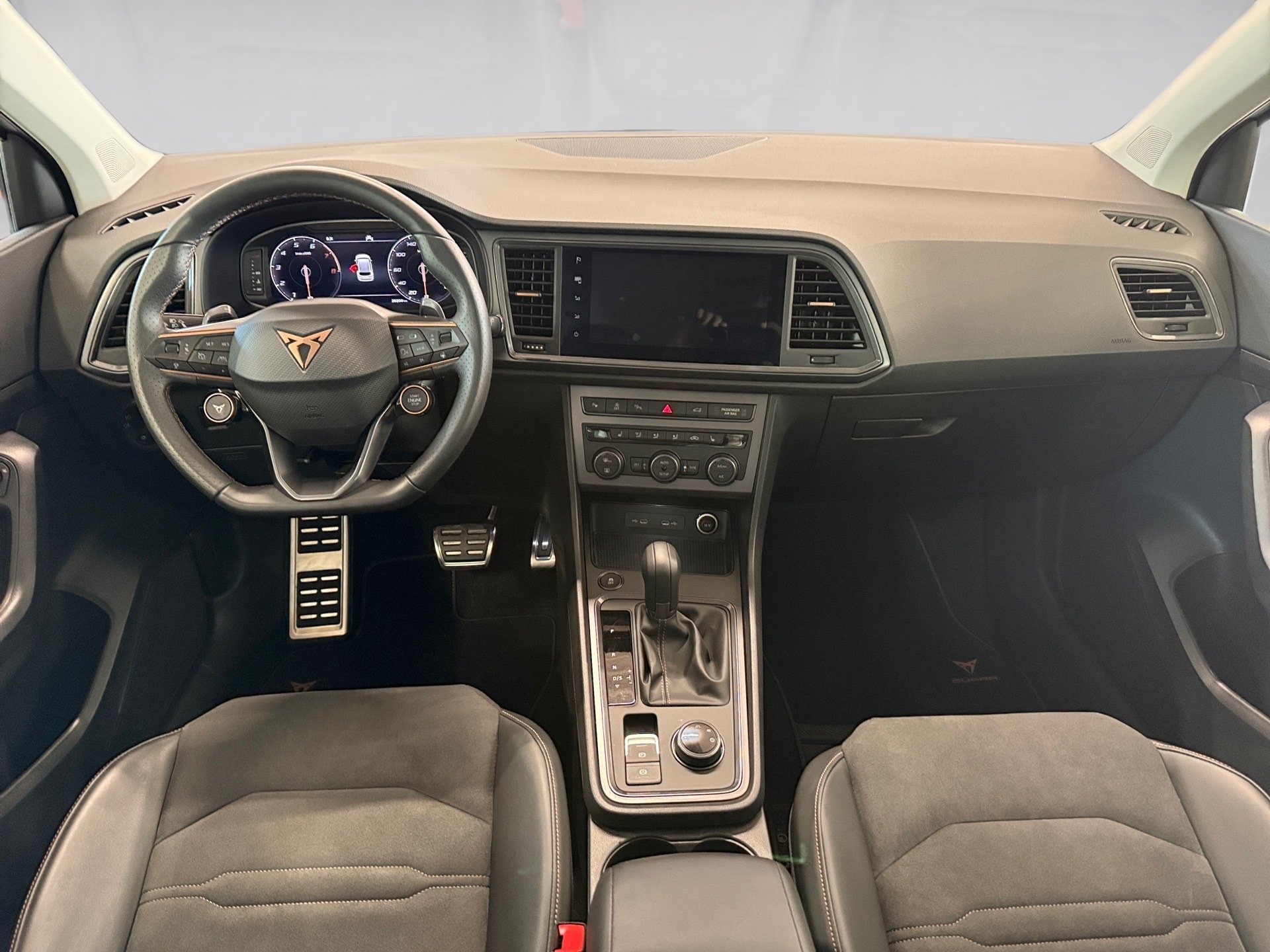 Ateca 1.5 TSI DSG AHK Navi ACC 360° SHZ 360 ACC
