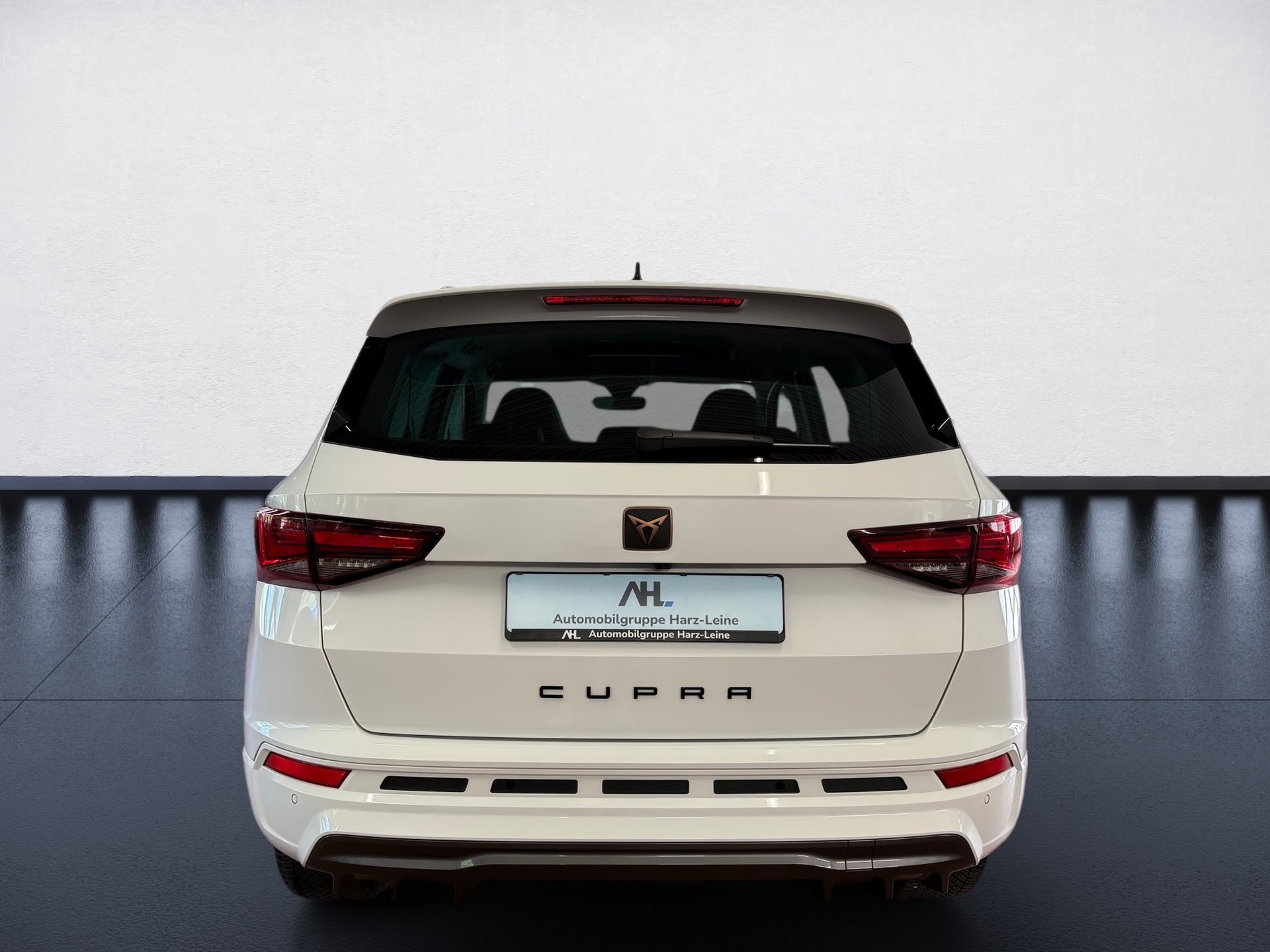 Ateca 1.5 TSI DSG AHK Navi ACC 360° SHZ 360 ACC