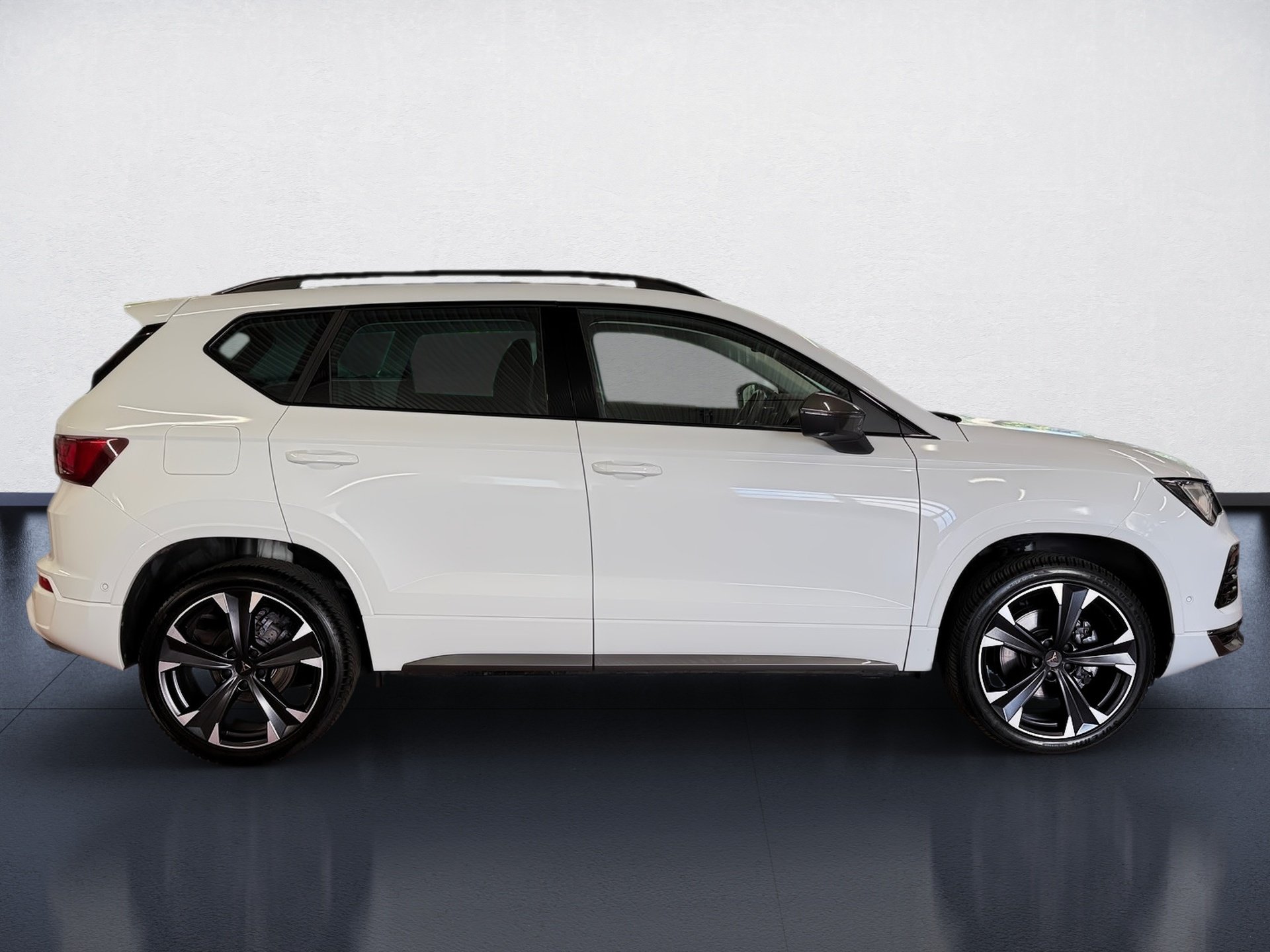 Ateca 1.5 TSI DSG AHK Navi ACC 360° SHZ 360 ACC