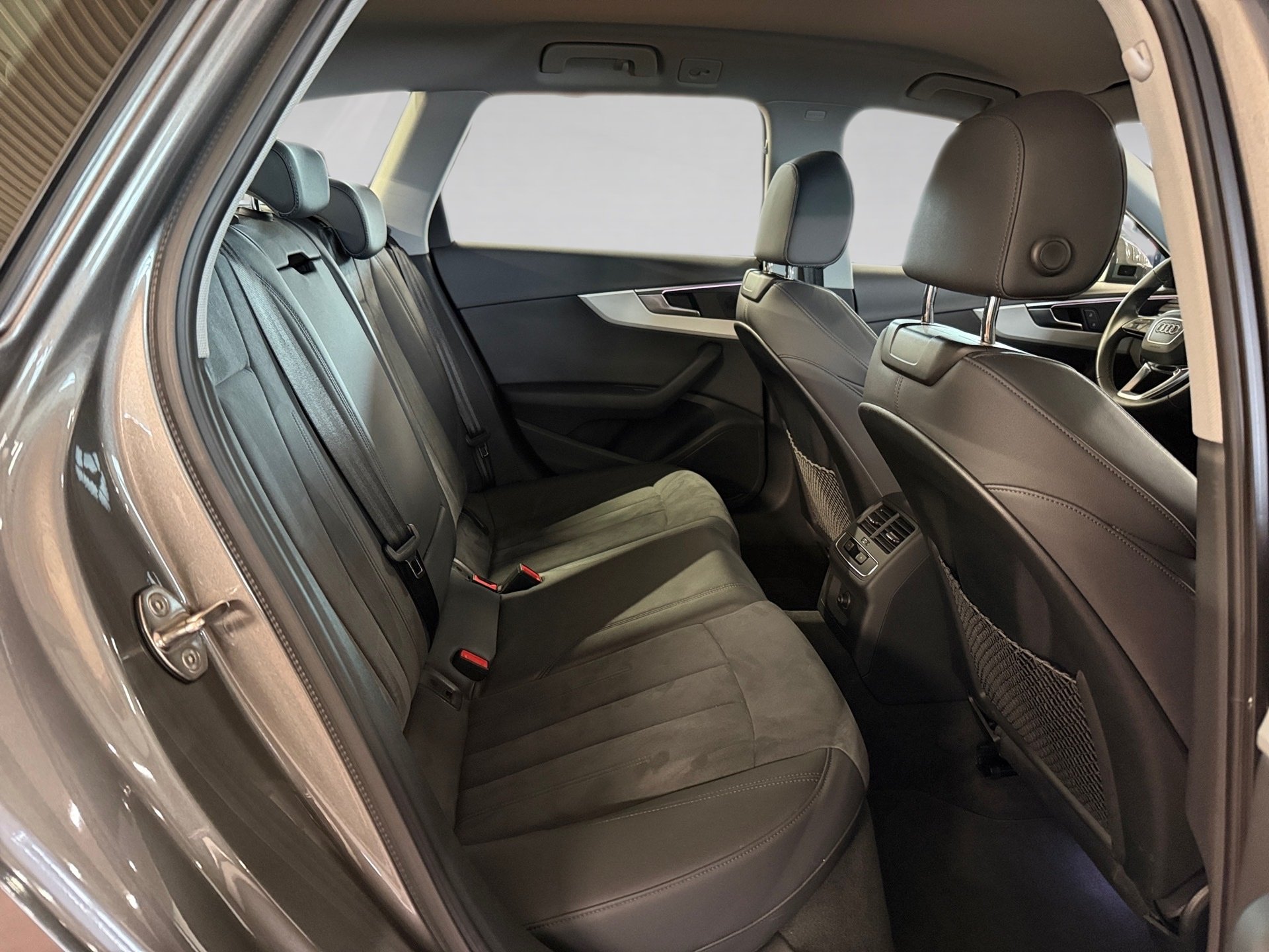 A4 Avant S line 40 TDI S line quattro S-tronic AHK Navi ACC TopView