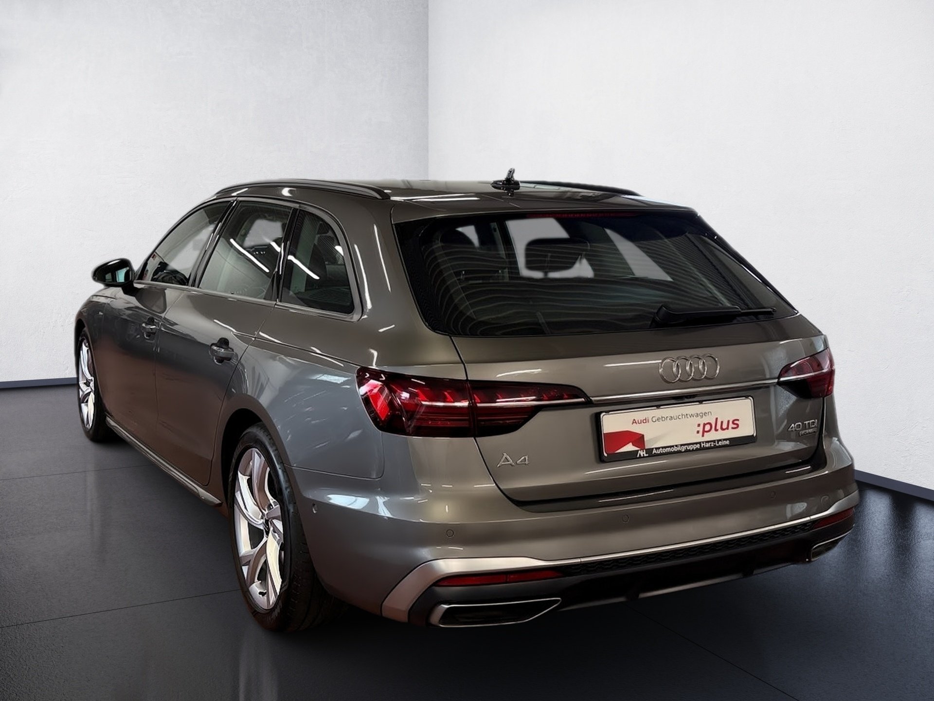 A4 Avant S line 40 TDI S line quattro S-tronic AHK Navi ACC TopView