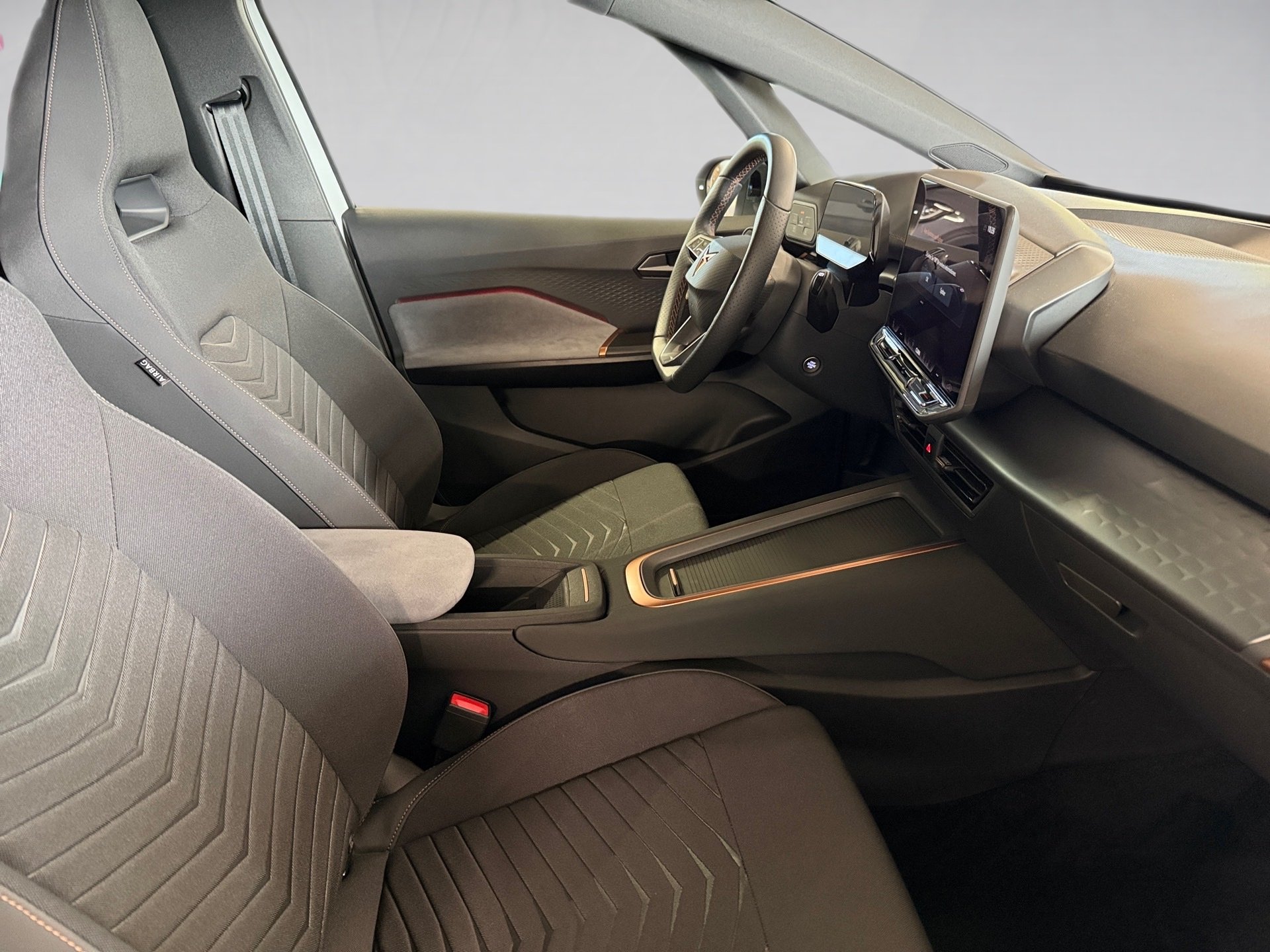 Born e-Boost Wärmepumpe HuD Navi ACC Keyless LED RFK