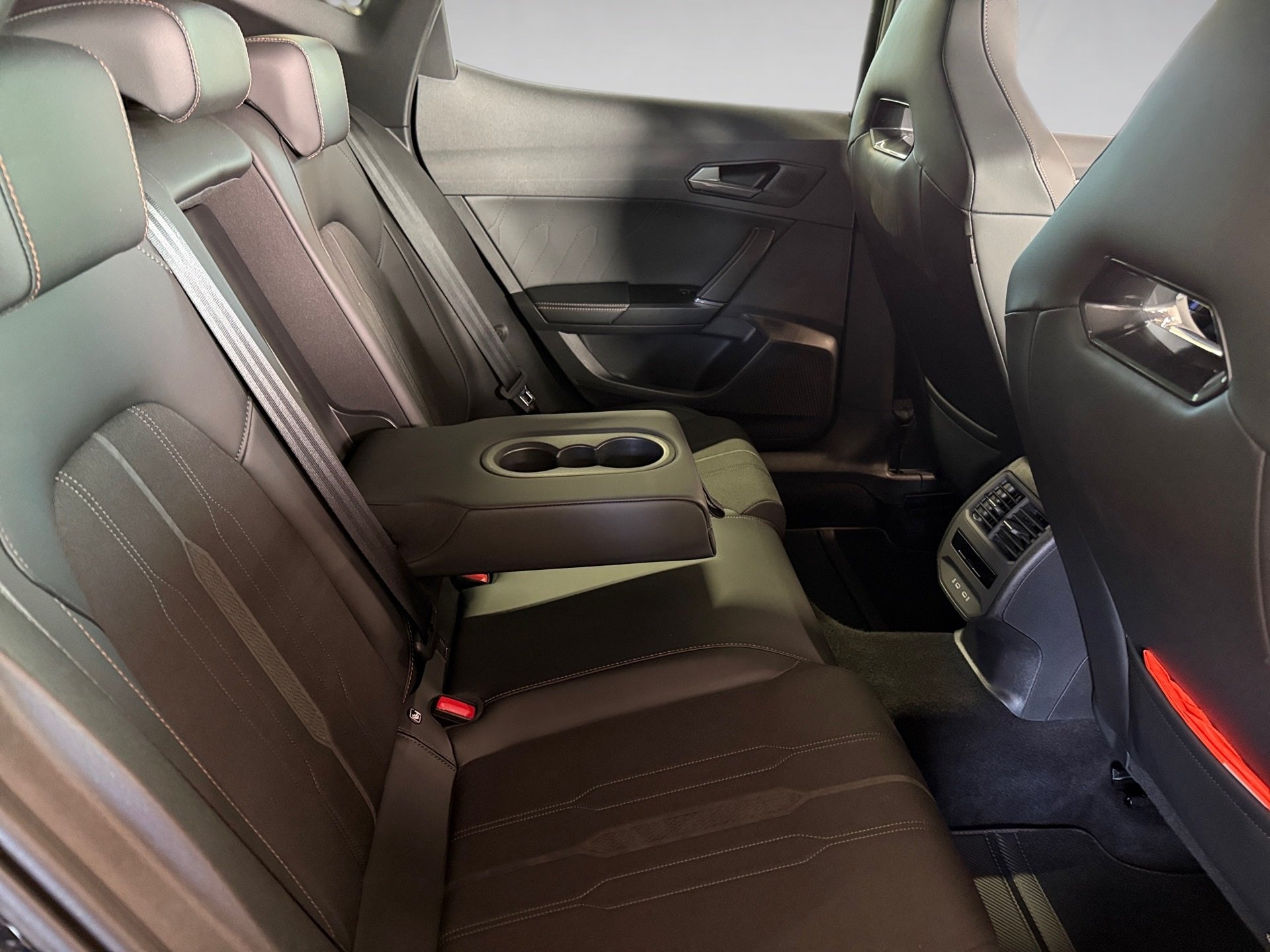 Formentor VZ 1.4 TSI e-Hybrid DSG LED Navi ACC AHK