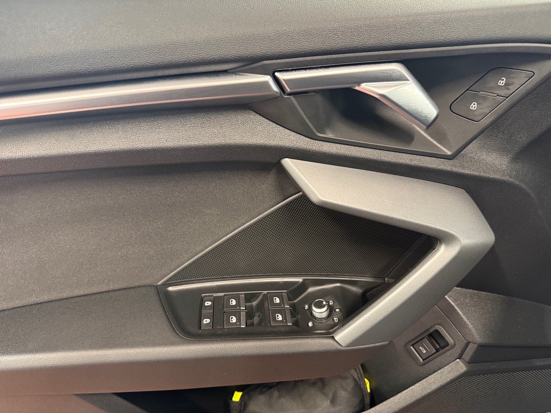 A3 Limousine 30 TFSI S line S-tronic Navi ACC RFK Optik schwarz plus