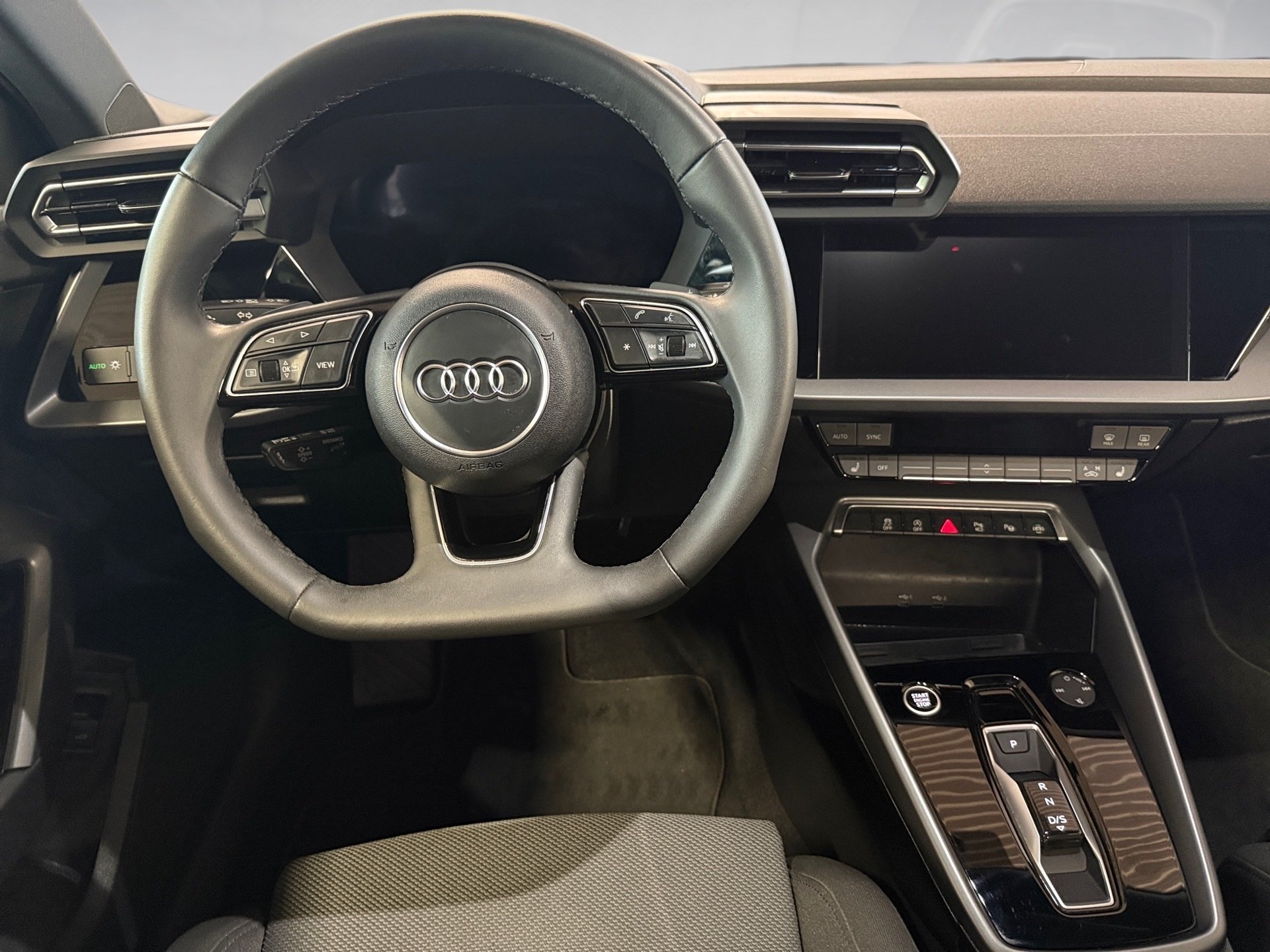 A3 Limousine 30 TFSI S line S-tronic Navi ACC RFK Optik schwarz plus