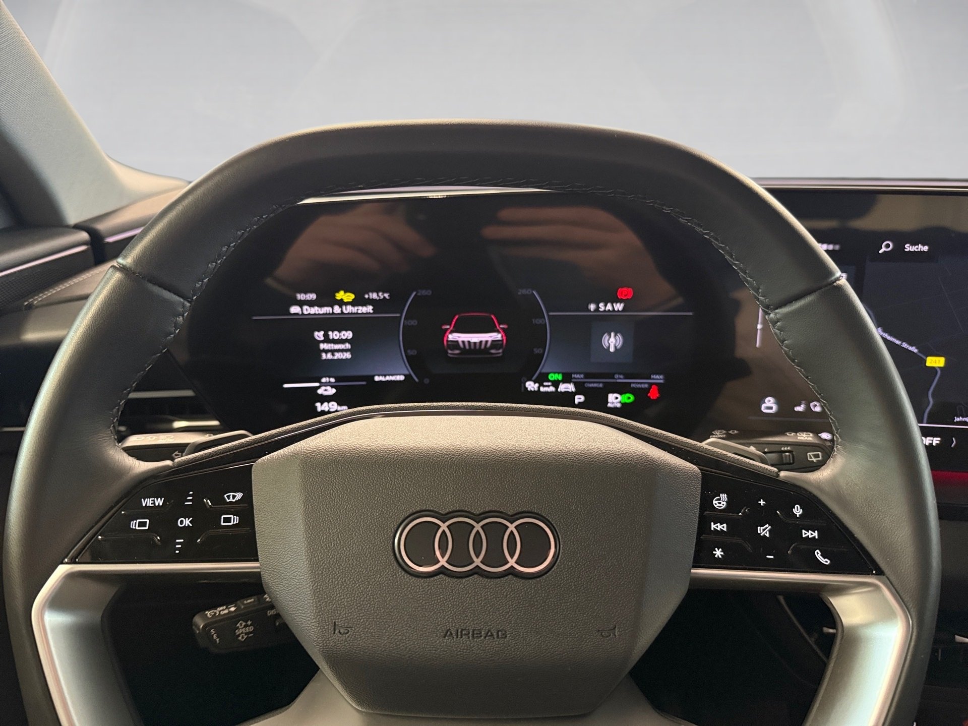 Q6 e-tron S line quattro Matrix HuD Pano 360° ACC B&O Wärmepumpe