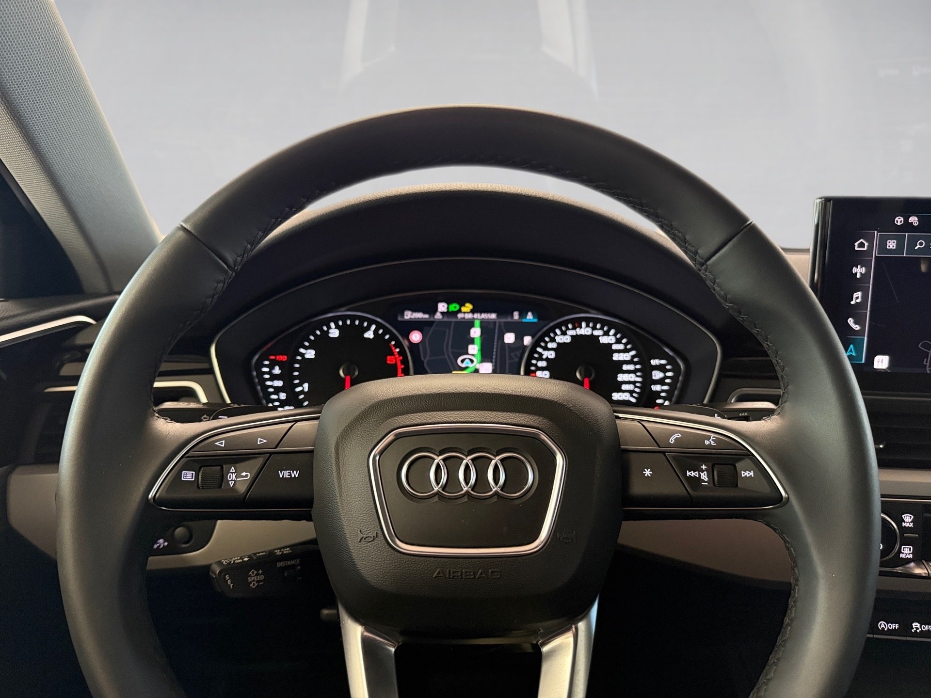 A4 Avant 30 TDI S-tronic Navi ACC Standhzg. ACC