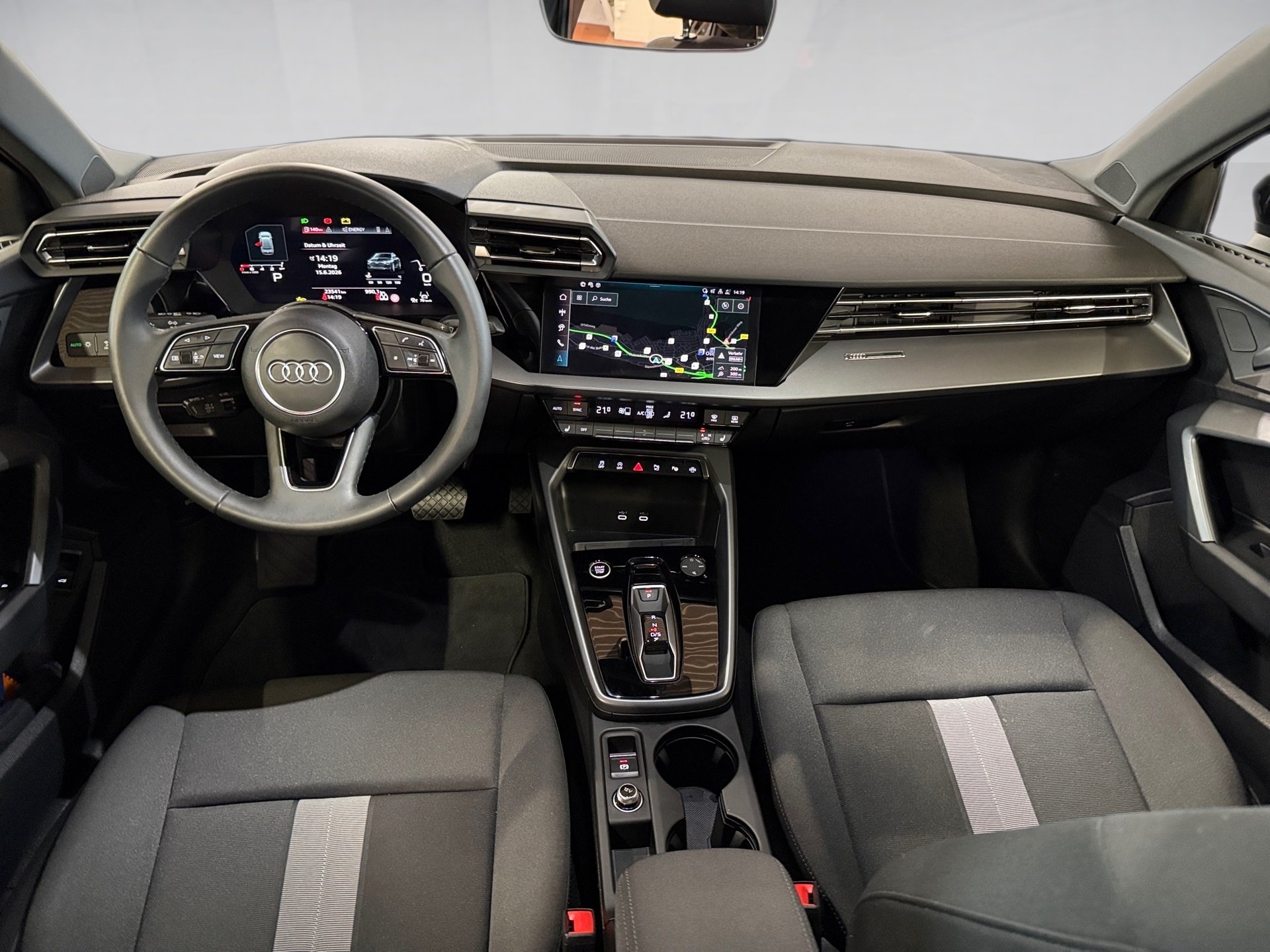 A3 Limousine 35 TFSI advanced S-tronic AHK Navi ACC LED RFK