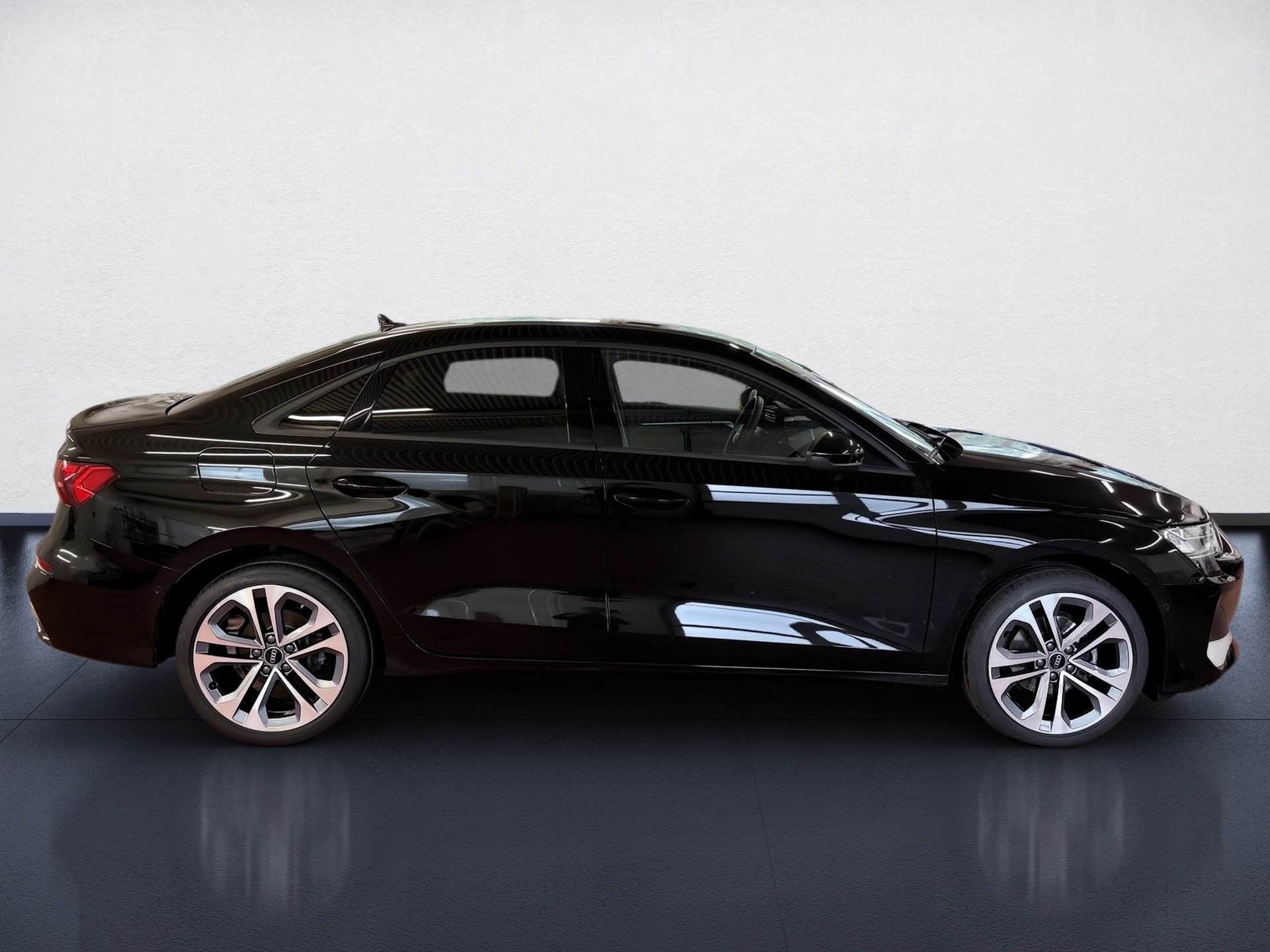 A3 Limousine 35 TFSI advanced S-tronic AHK Navi ACC LED RFK