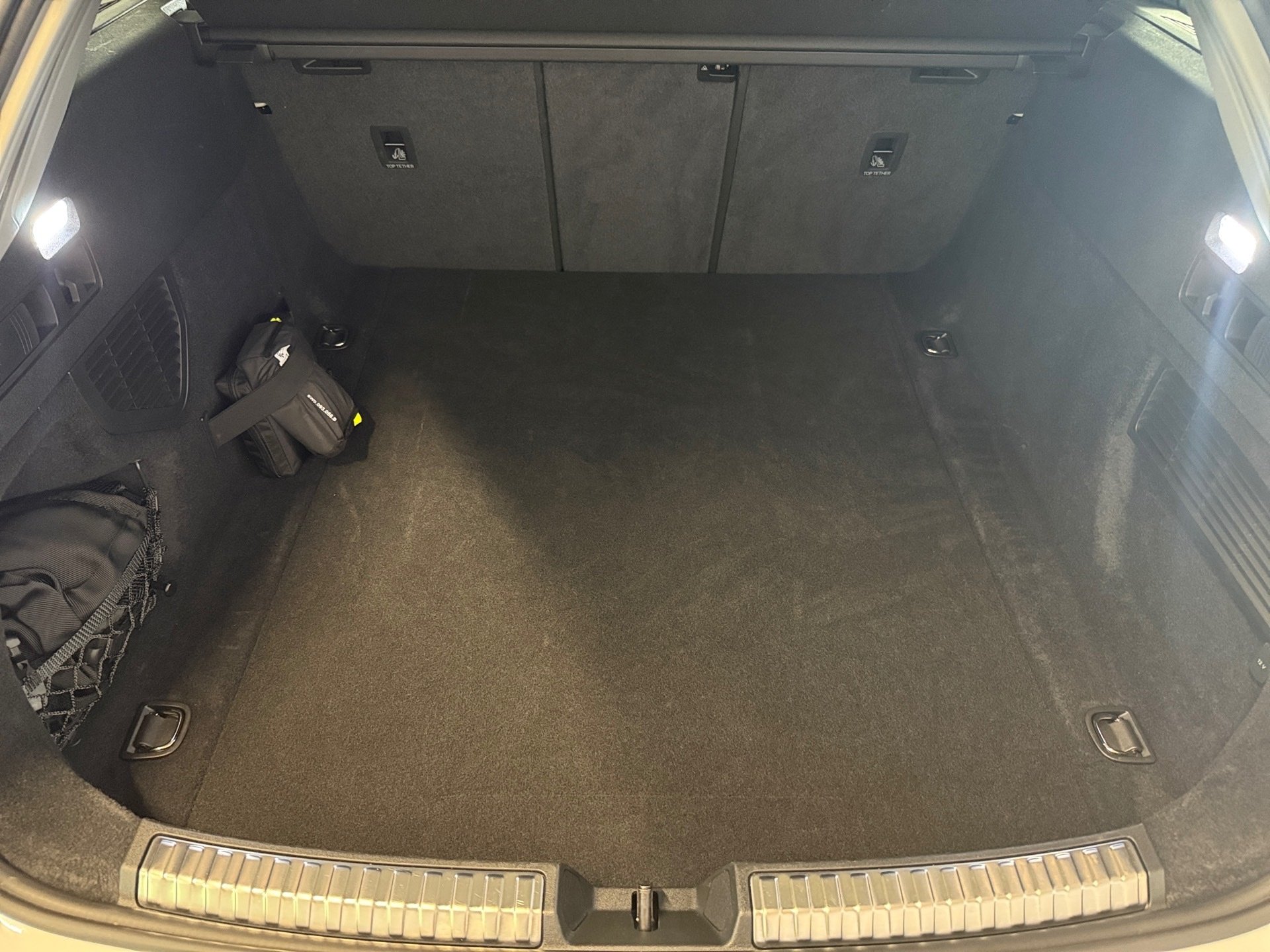 A5 Avant TDI S-tronic AHK Pano Navi ACC LED RFK