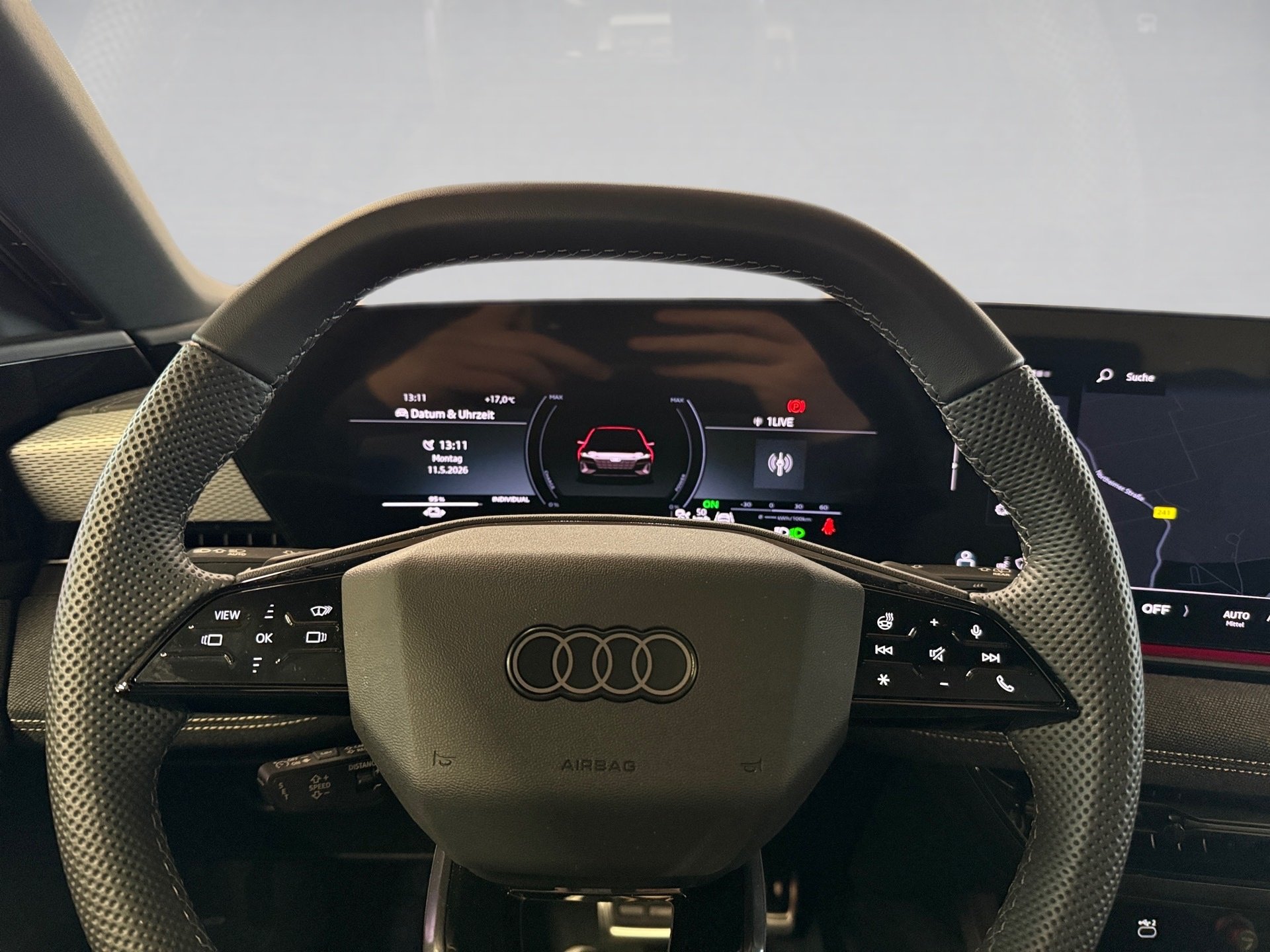 A6 Avant e-tron edition one S line Matrix AHK Pano Luft HuD B&O