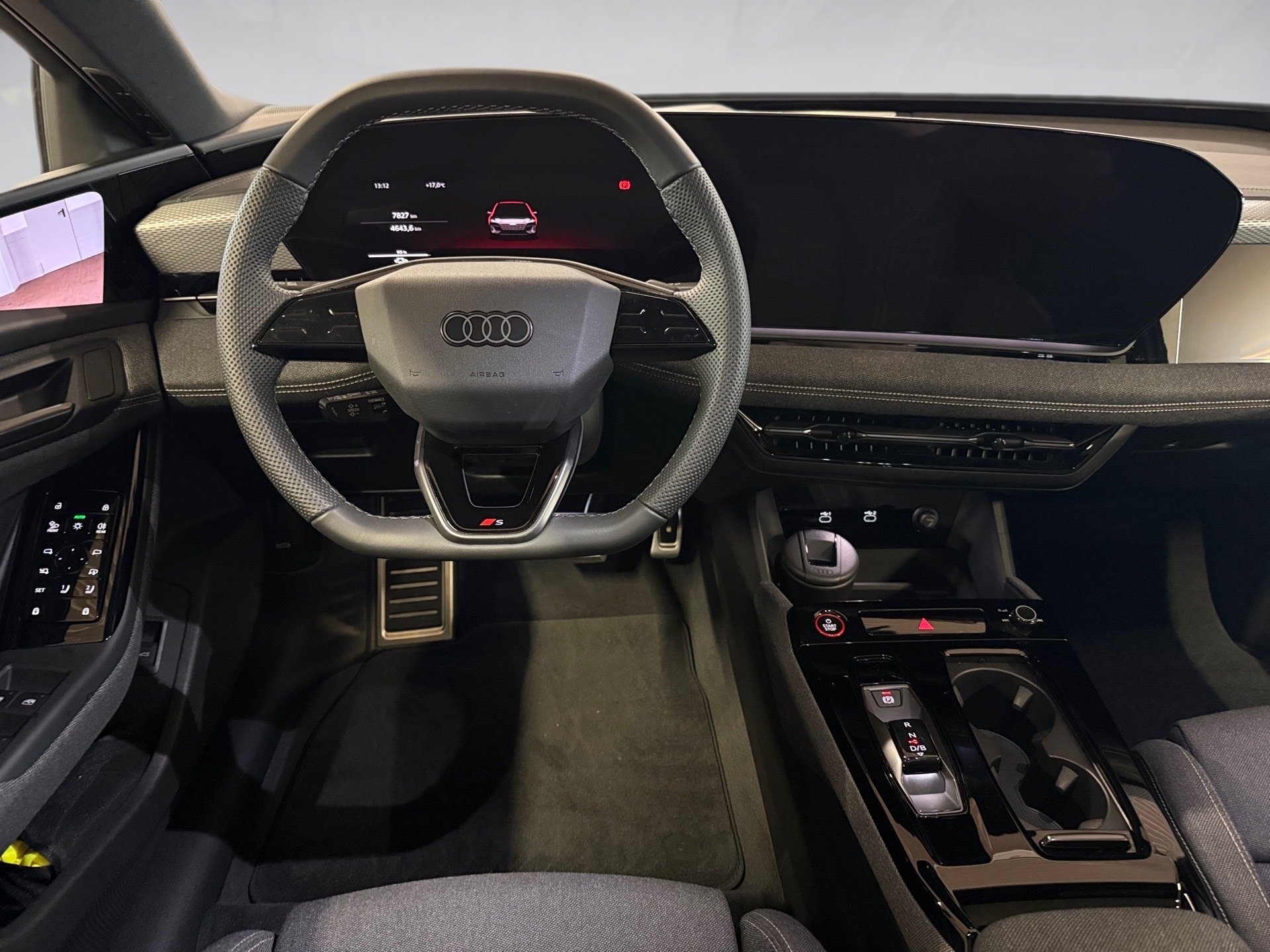 A6 Avant e-tron edition one S line Matrix AHK Pano Luft HuD B&O