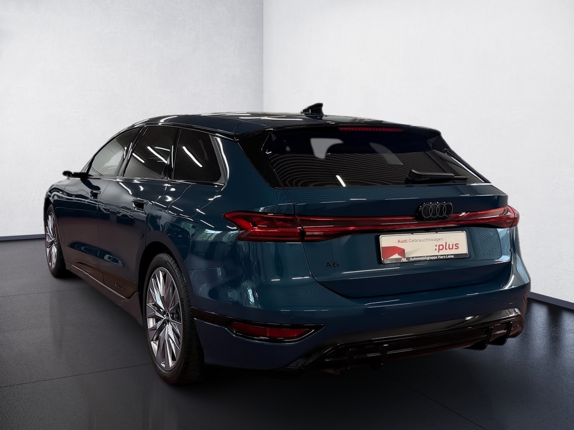 A6 Avant e-tron edition one S line Matrix AHK Pano Luft HuD B&O
