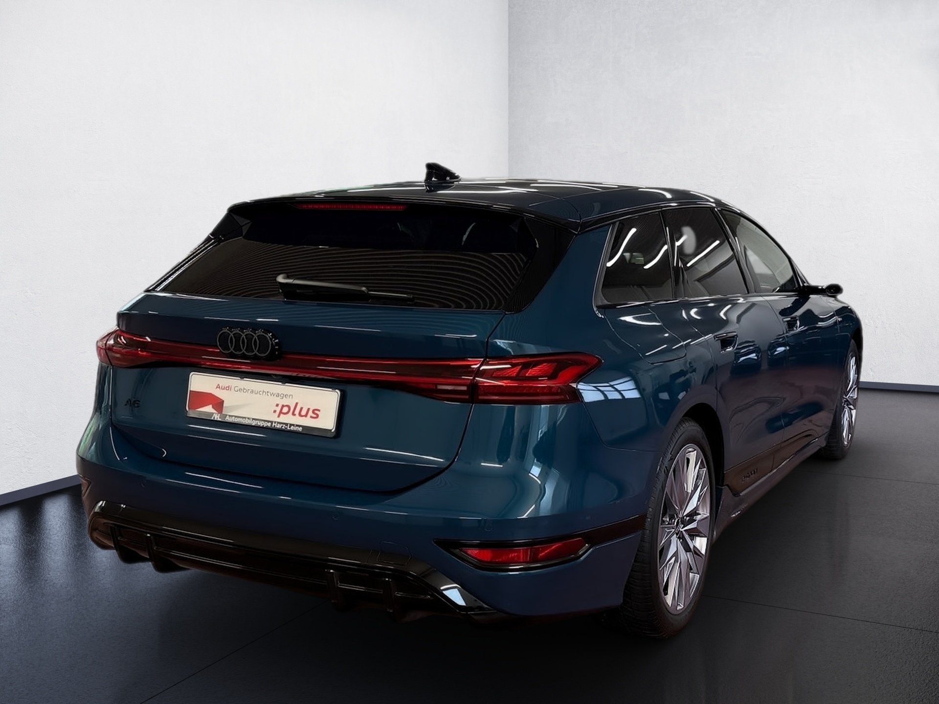 A6 Avant e-tron edition one S line Matrix AHK Pano Luft HuD B&O