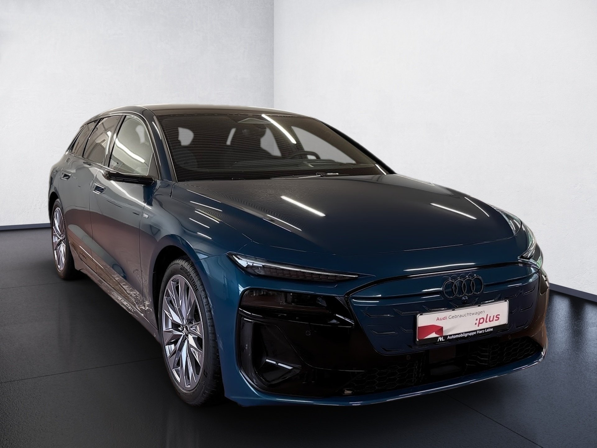 A6 Avant e-tron edition one S line Matrix AHK Pano Luft HuD B&O