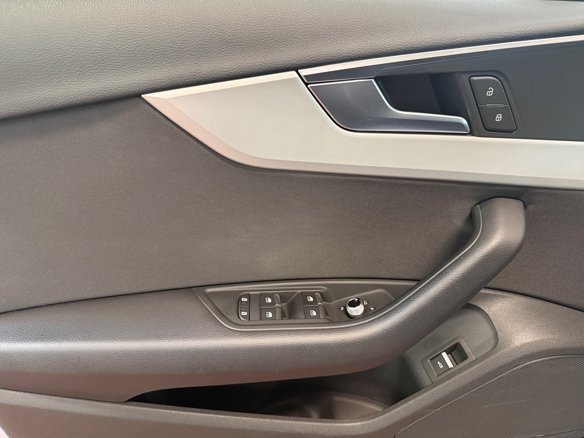 A4 Avant 50 TDI S line quattro Tiptronic Pano Navi RFK CarPlay
