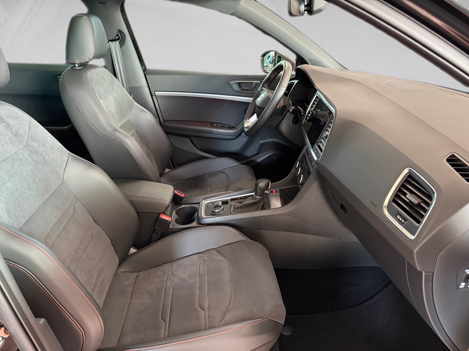 Ateca 2.0 TSI FR 4 Drive DSG Navi LED ACC Pano Beats