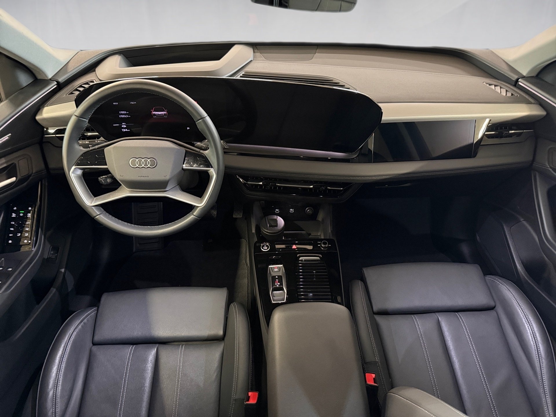 Q6 e-tron performance S line HUD Pano 360° Luft B&O