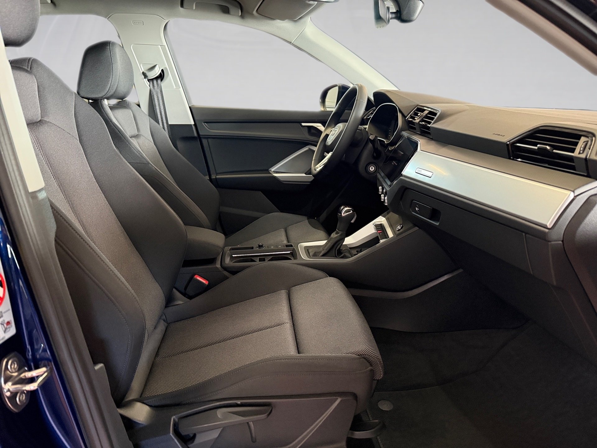 Q3 35 TDI advanced S-tronic AHK Navi ACC Sitzhzg.