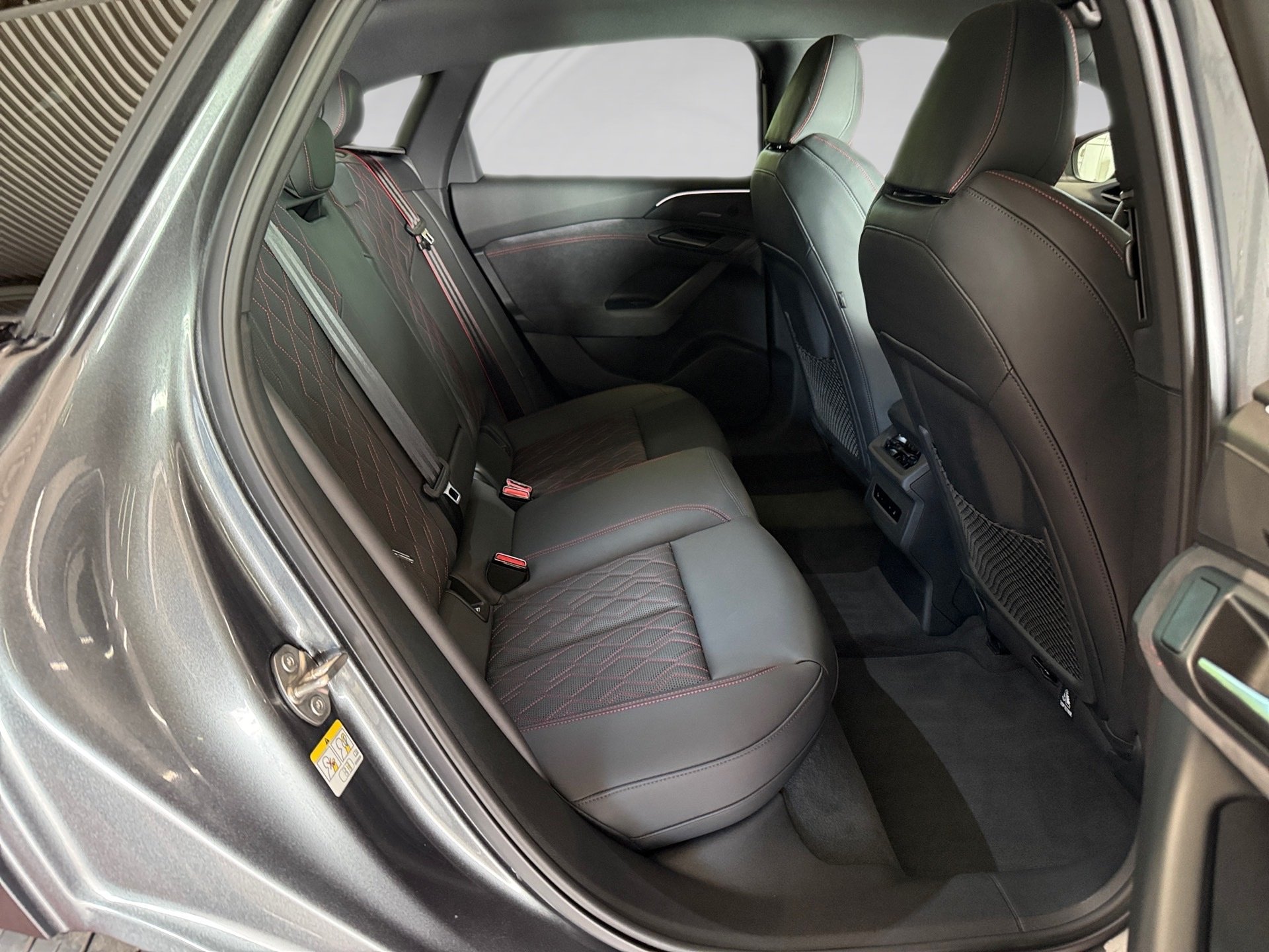 A6 Sportback e-tron S line AHK Luft Pano Matrix B&O HuD