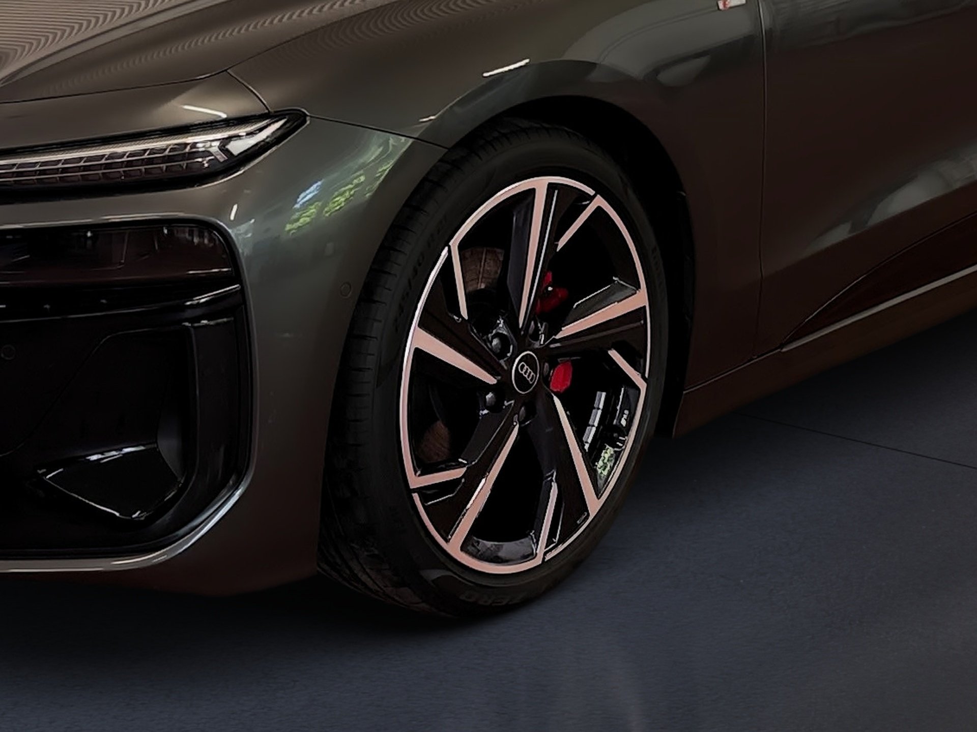 A6 Sportback e-tron S line AHK Luft Pano Matrix B&O HuD