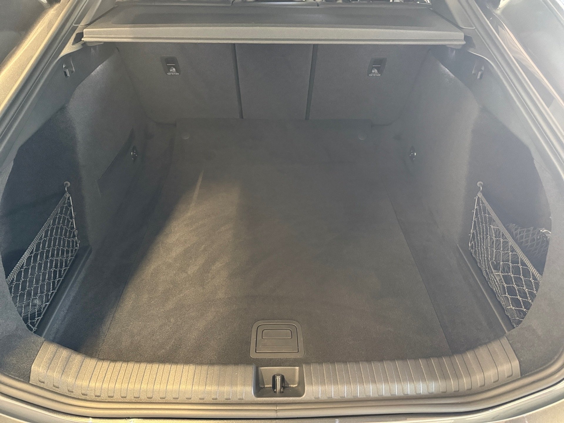 A6 Sportback e-tron S line AHK Luft Pano Matrix B&O HuD